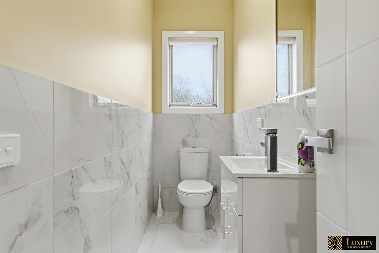 22 SAFARI DRIVE, Tarneit VIC 3029 - Image 7