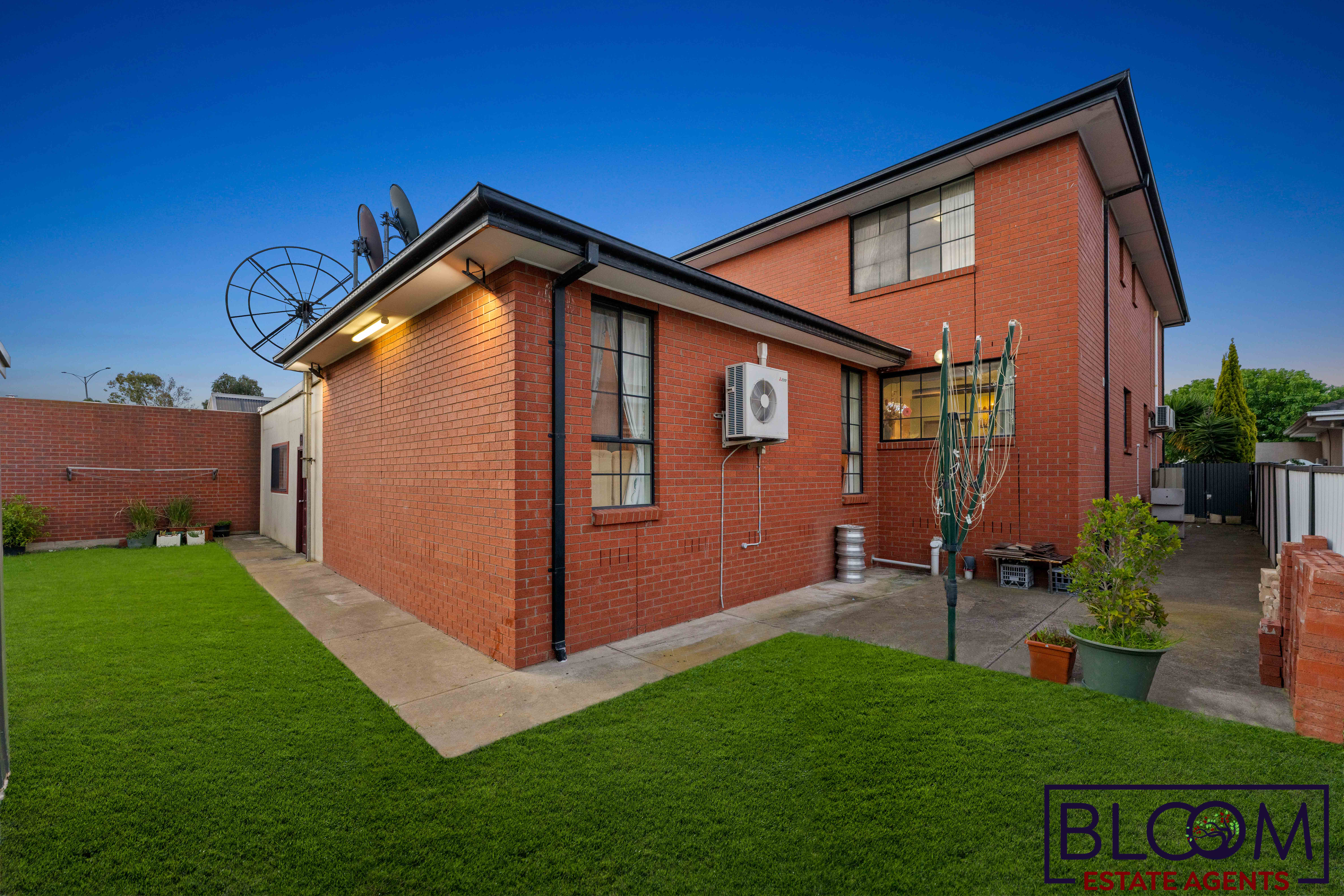 29 Hume Drive, Delahey, VIC 3037 - Image 2