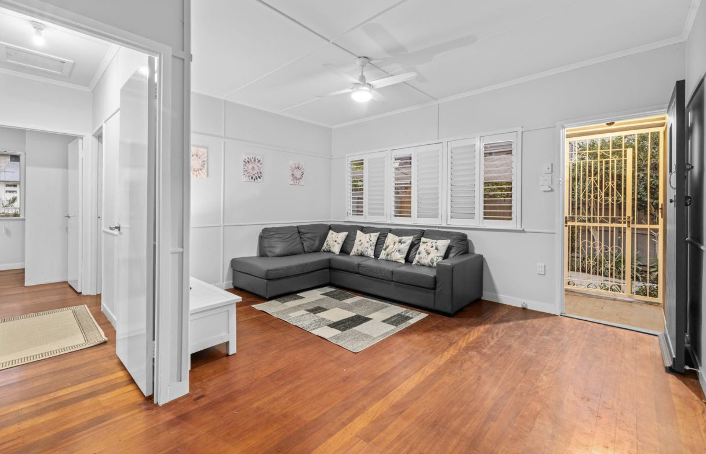 64 SALKELD STREET, Tarragindi QLD 4121 - Image 1