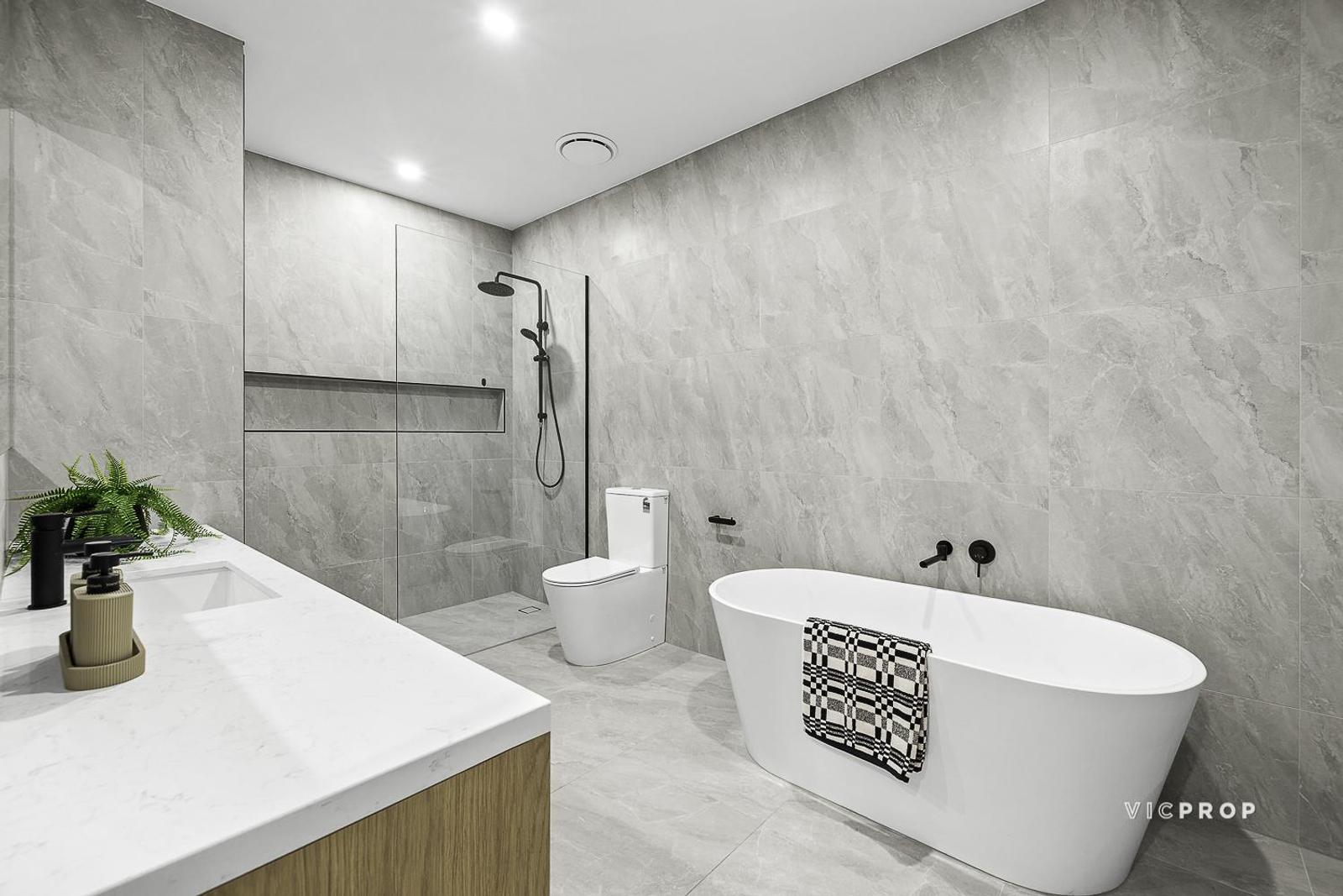 4-bedroom unit at 1B Normanby Road, Bentleigh East, VIC 3165, Glen Eira, Victoria