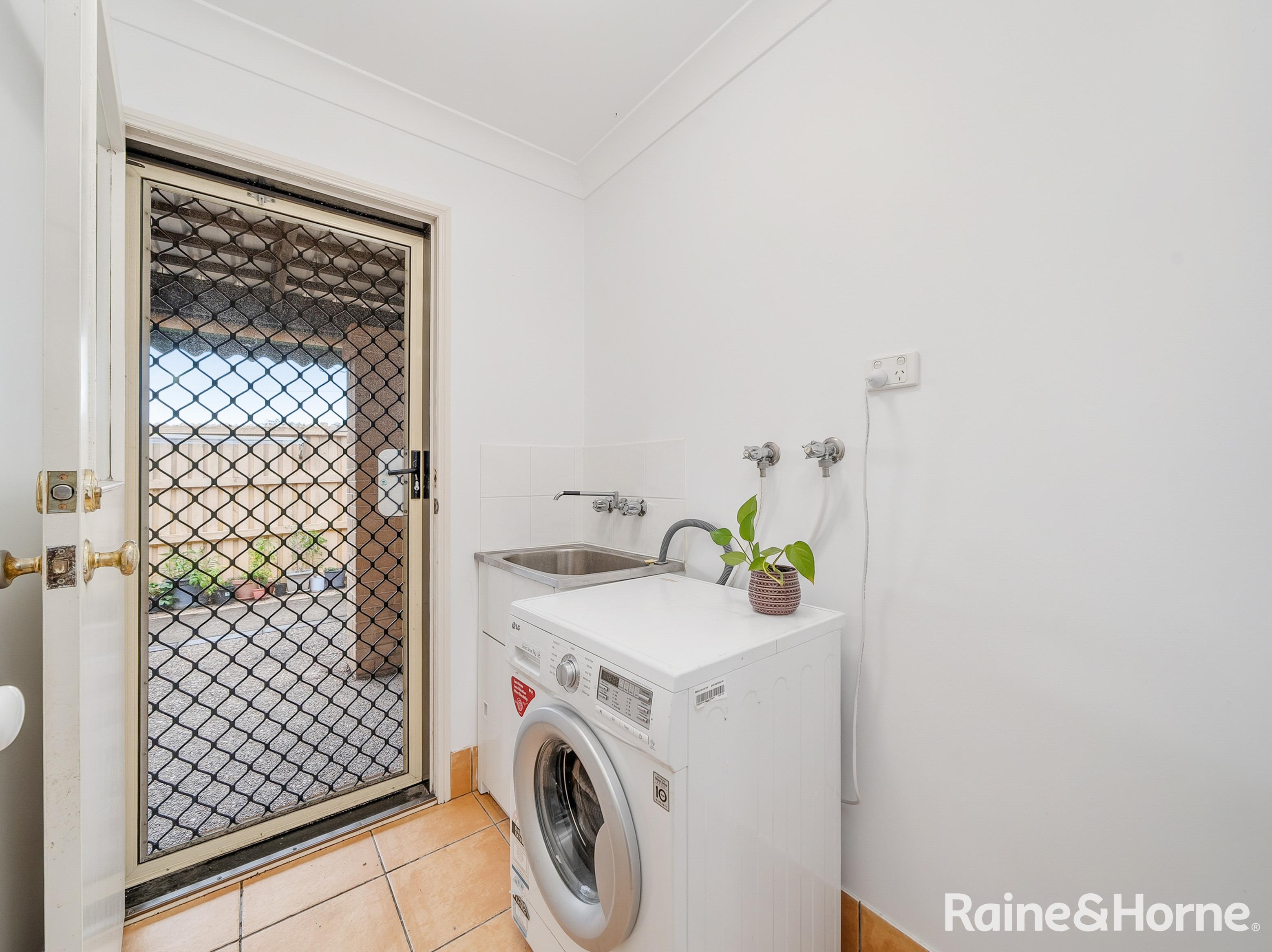2/154 Albany Creek Road, Aspley, QLD 4034 - Image 9