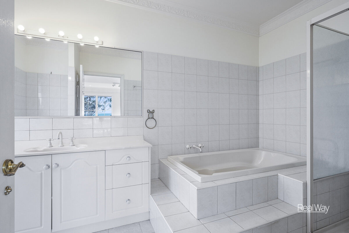 4-bedroom house at 106 - 108 Prince Henry Drive, Prince Henry Heights, Qld, 4350, , Queensland