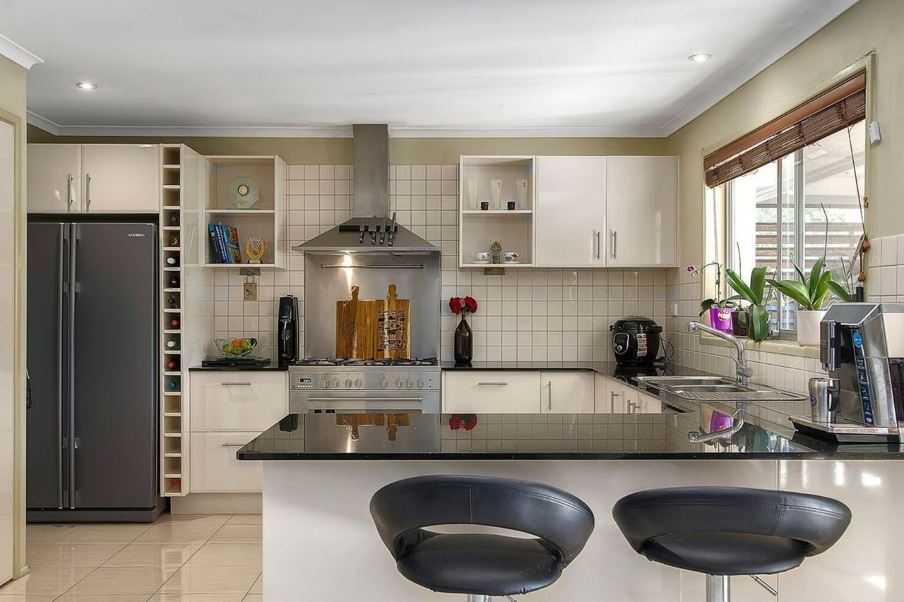 11 IRONBARK CRESCENT, Camira QLD 4300 - Image 3