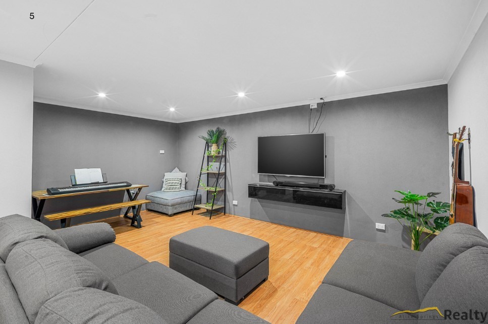 9-bedroom house at 19 Cotterill Road, Ross, NT 0873, Alice Springs, Northern Territory