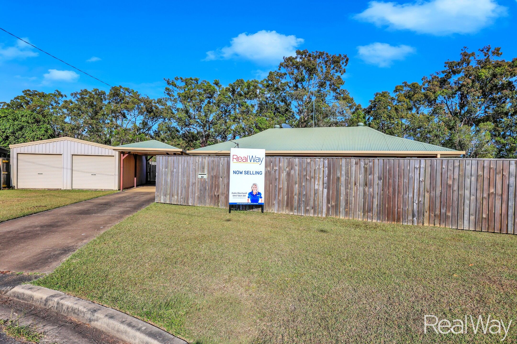 13 SCHOCH STREET, Avenell Heights QLD 4670 - Image 4