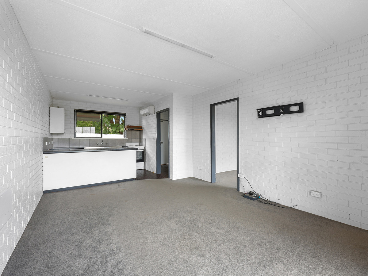1-bedroom unit at 5 16 MT BAIMBRIDGE ROAD, HAMILTON VIC 3300, Southern Grampians, Victoria