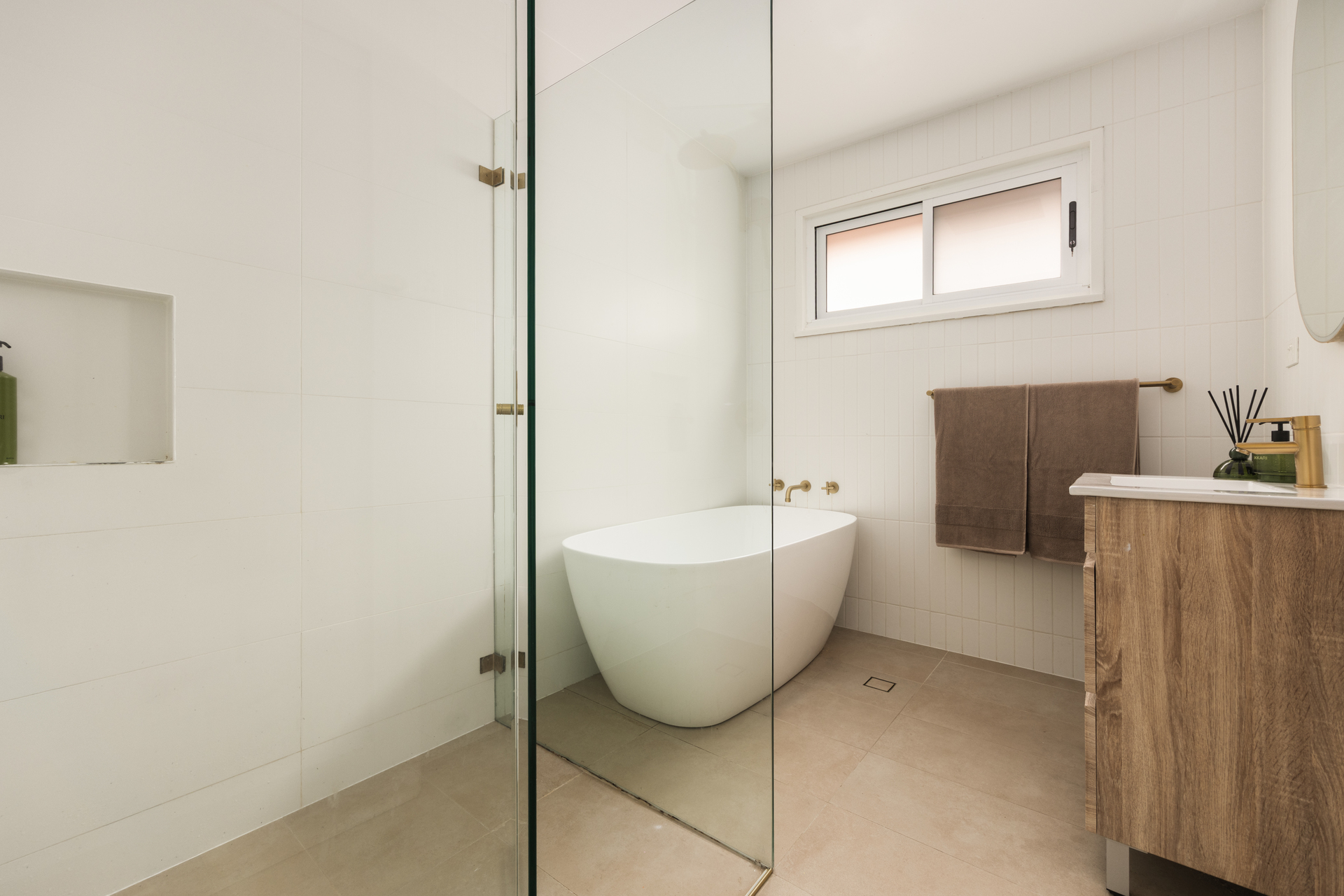 3 LOLA PLACE, Miranda NSW 2228 - Image 10