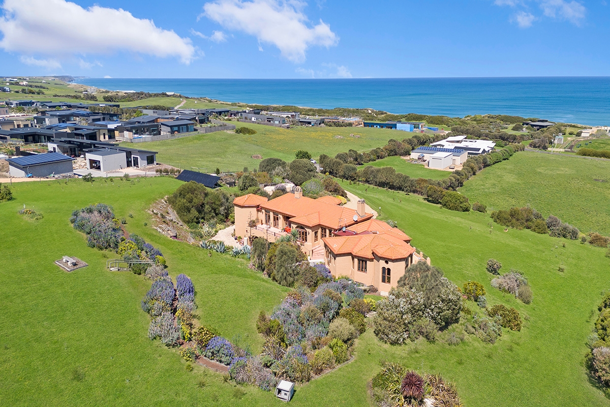 5-bedroom house at 22 Logans Beach Road, Warrnambool, VIC 3280, Warrnambool, Victoria
