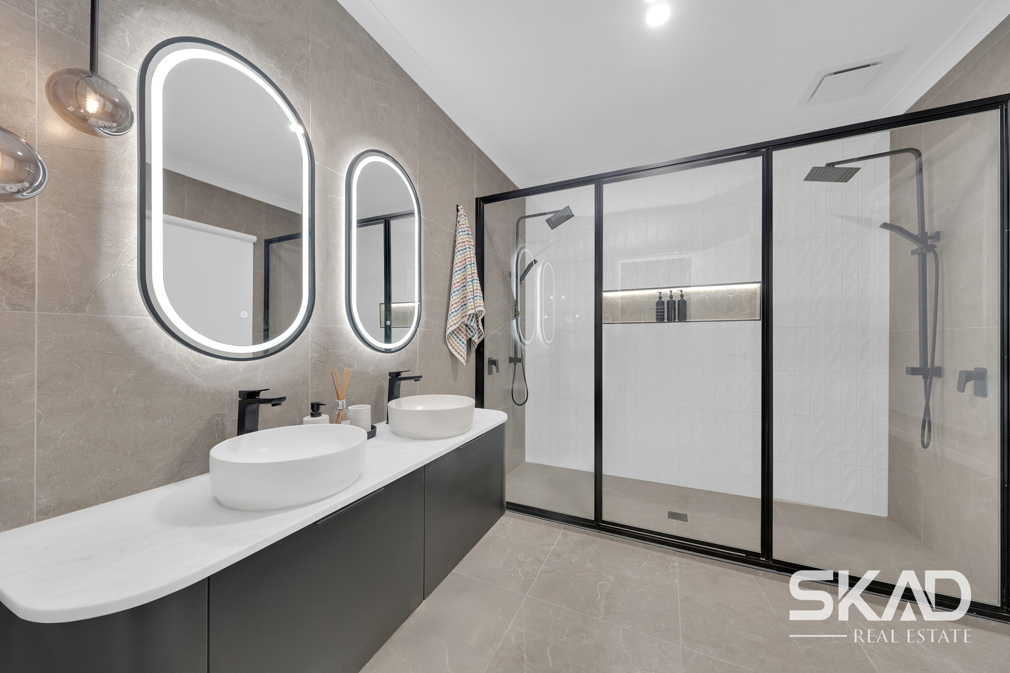 72 Lyndarum Drive, Epping, VIC 3076 - Image 1