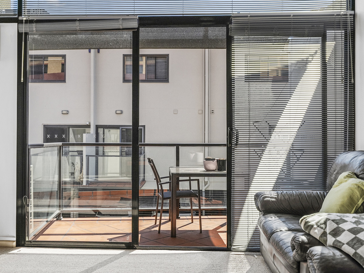 9 1 CRESWELLS ROW, HOBART TAS 7000 - Image 10