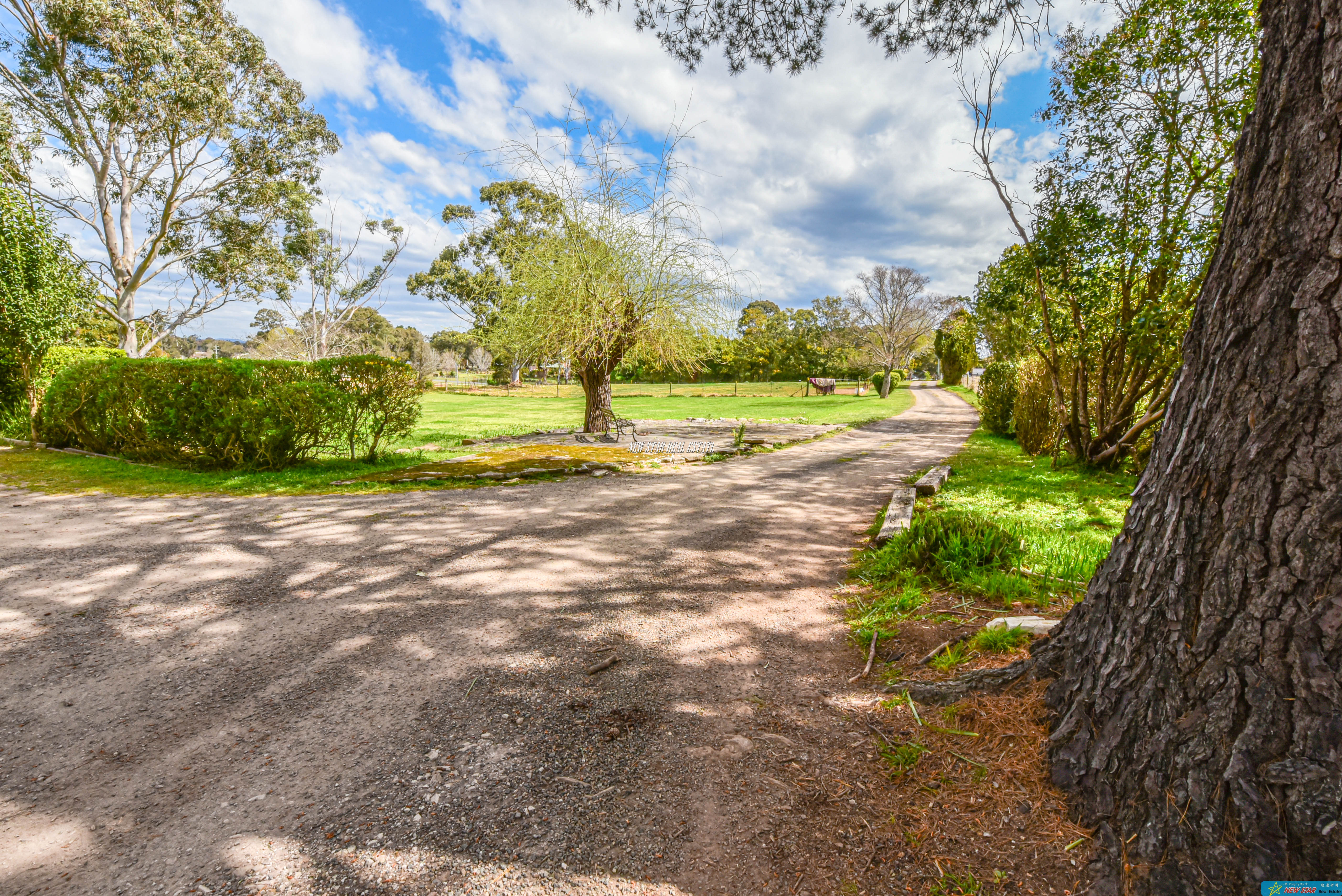 3-bedroom unit at 15 Denmead Street, Thirlmere, NSW 2572, Wollondilly, New South Wales