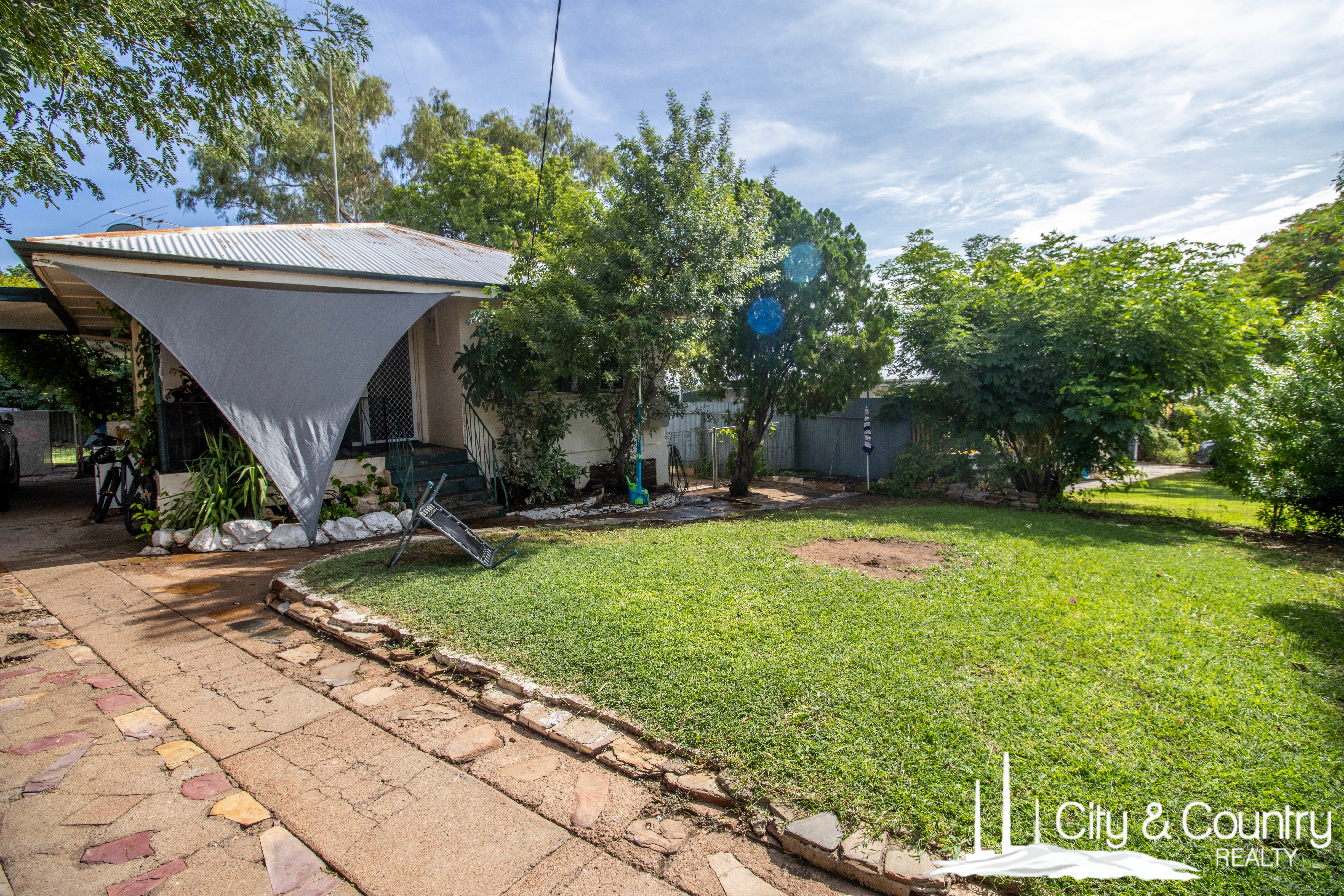 4 Emerald Street, Happy Valley, QLD 4825 - Image 5