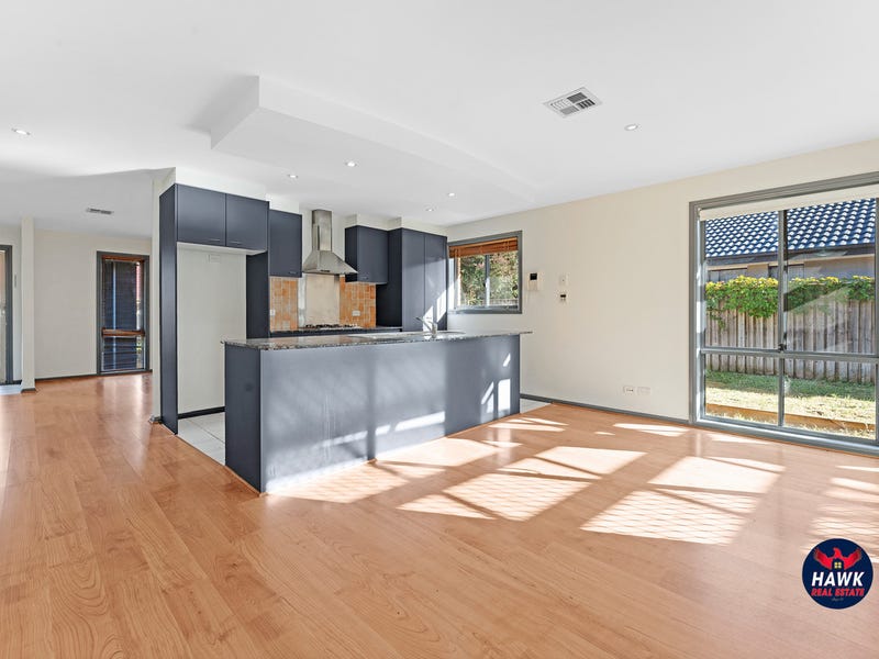 41 Bluestone Gardens, Jerrabomberra, NSW 2619 - Image 4