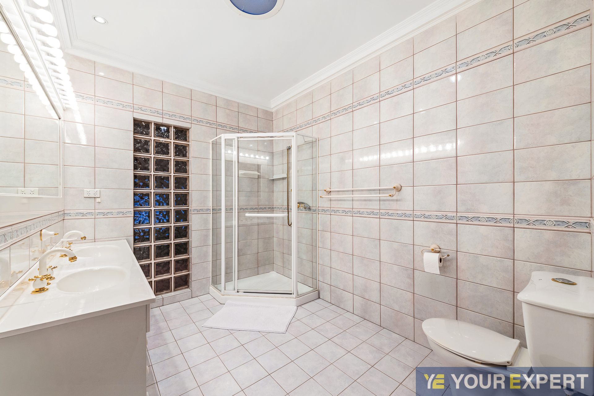 17-18 Gordon Close, Narre Warren South, Vic, 3805 - Image 2