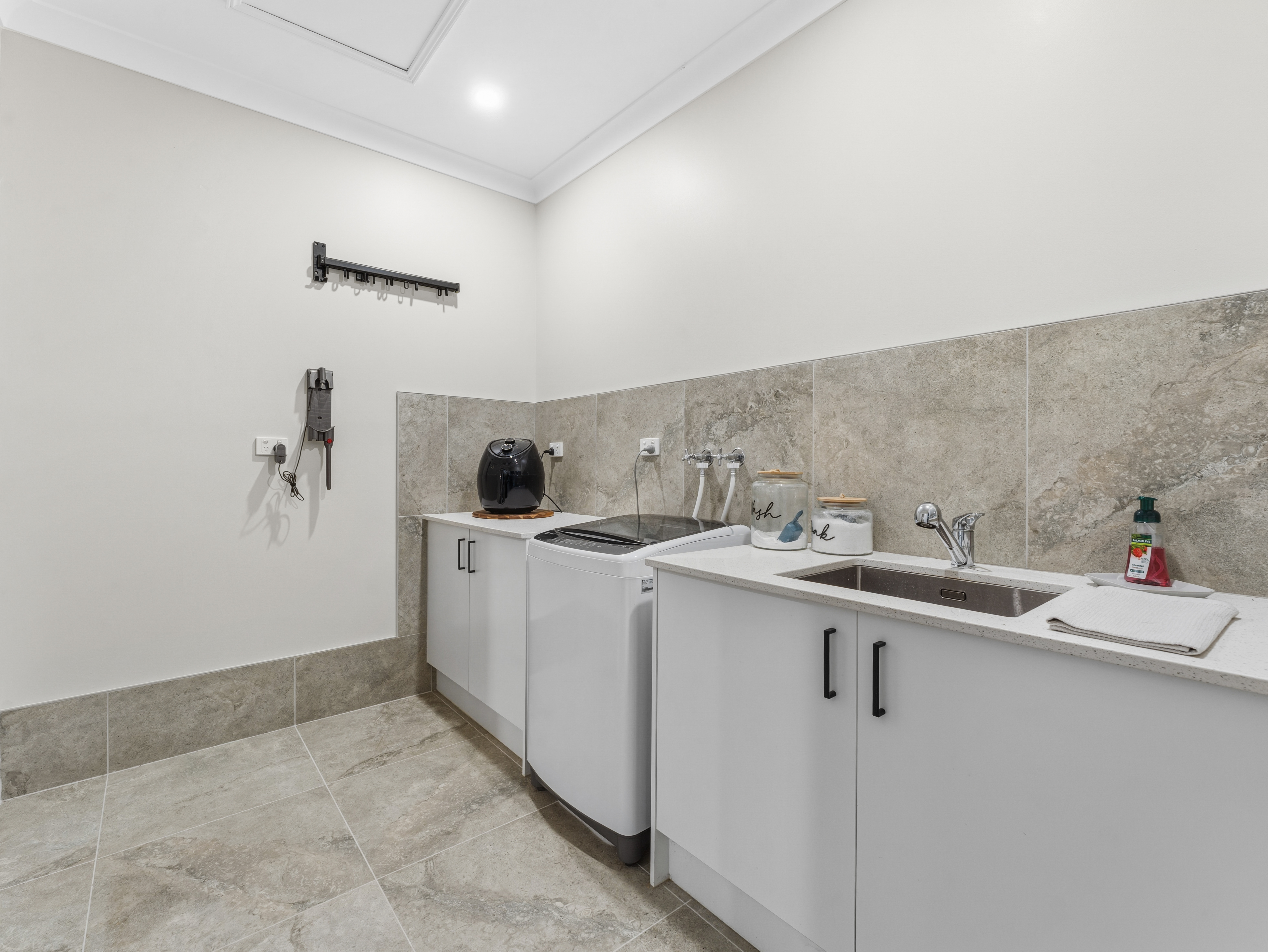 6-bedroom house at 155 Victoria Drive, Jimboomba, Qld, 4280, Logan, Queensland