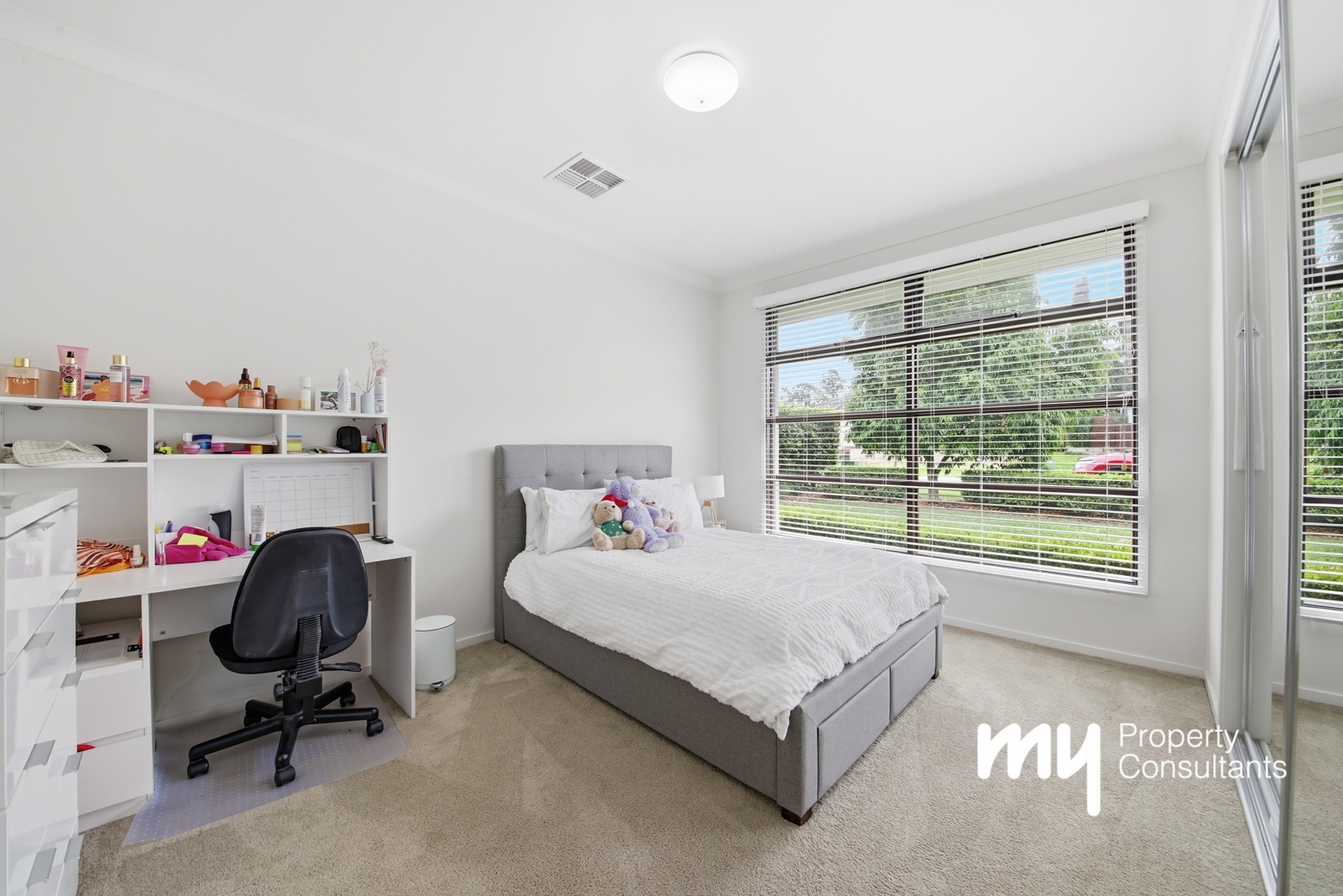 7 Caesar Place, Harrington Park, NSW 2567 - Image 10