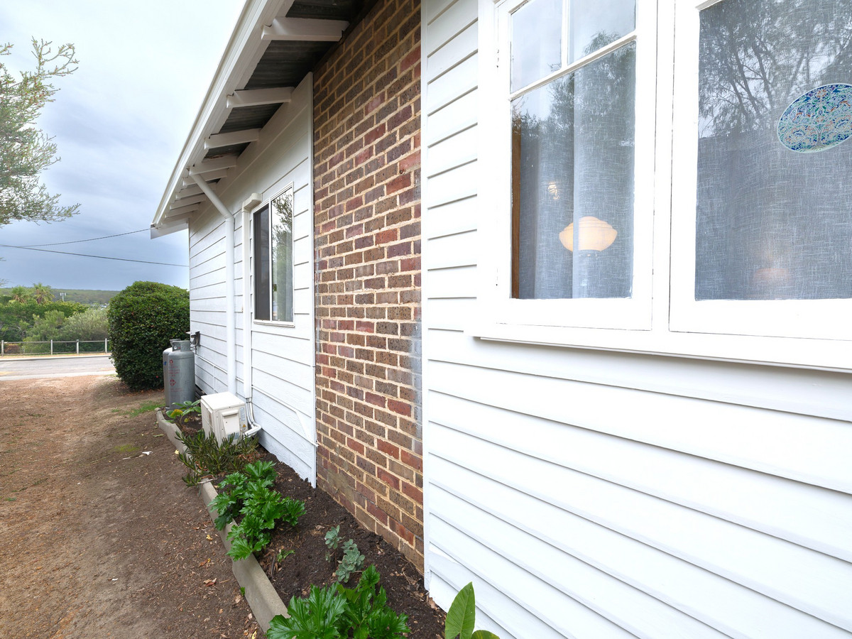 24 HASSELL STREET, Mount Barker WA 6324 - Image 2