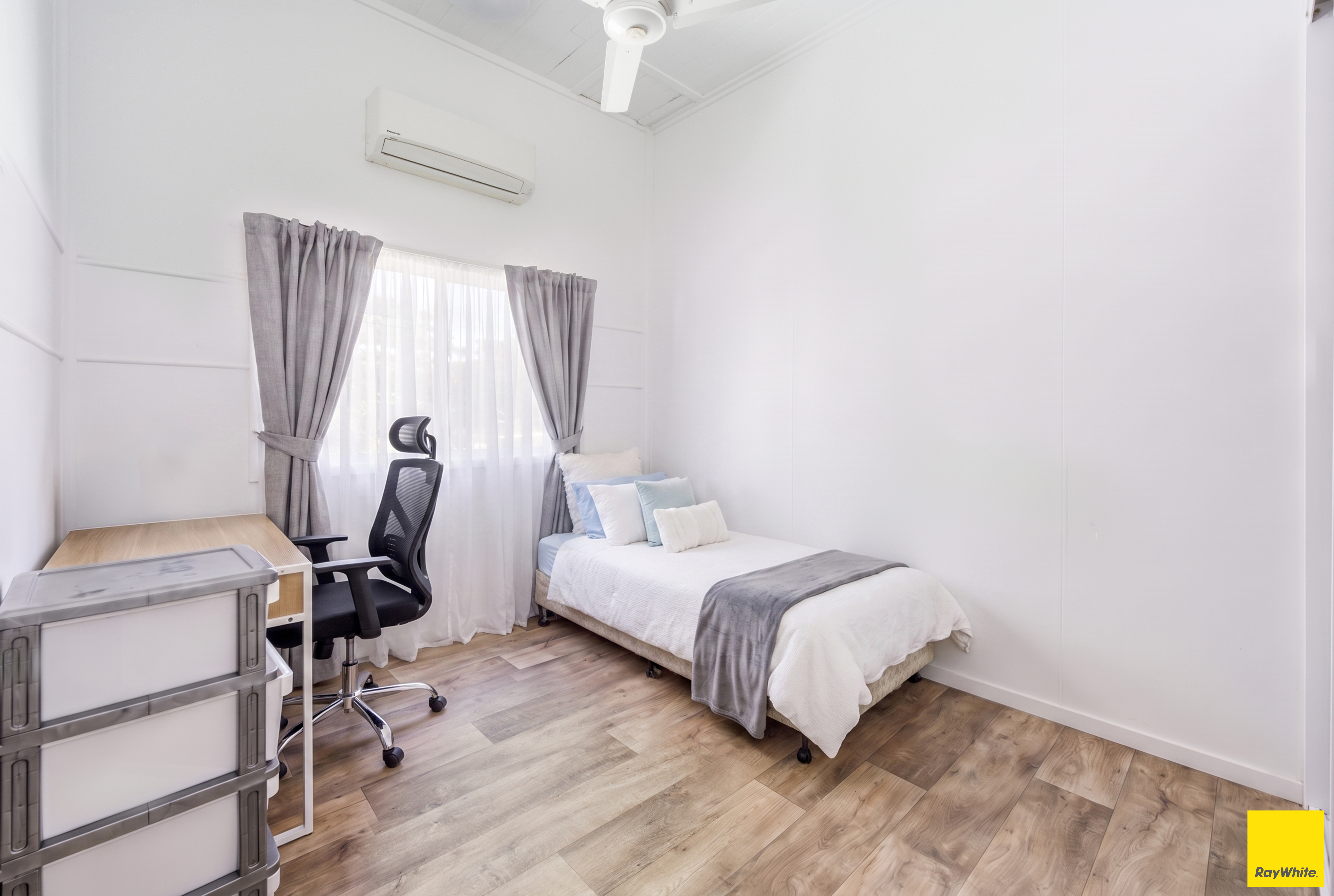 5-bedroom house at 49 Charles Street, Parramatta Park QLD 4870, Cairns, Queensland
