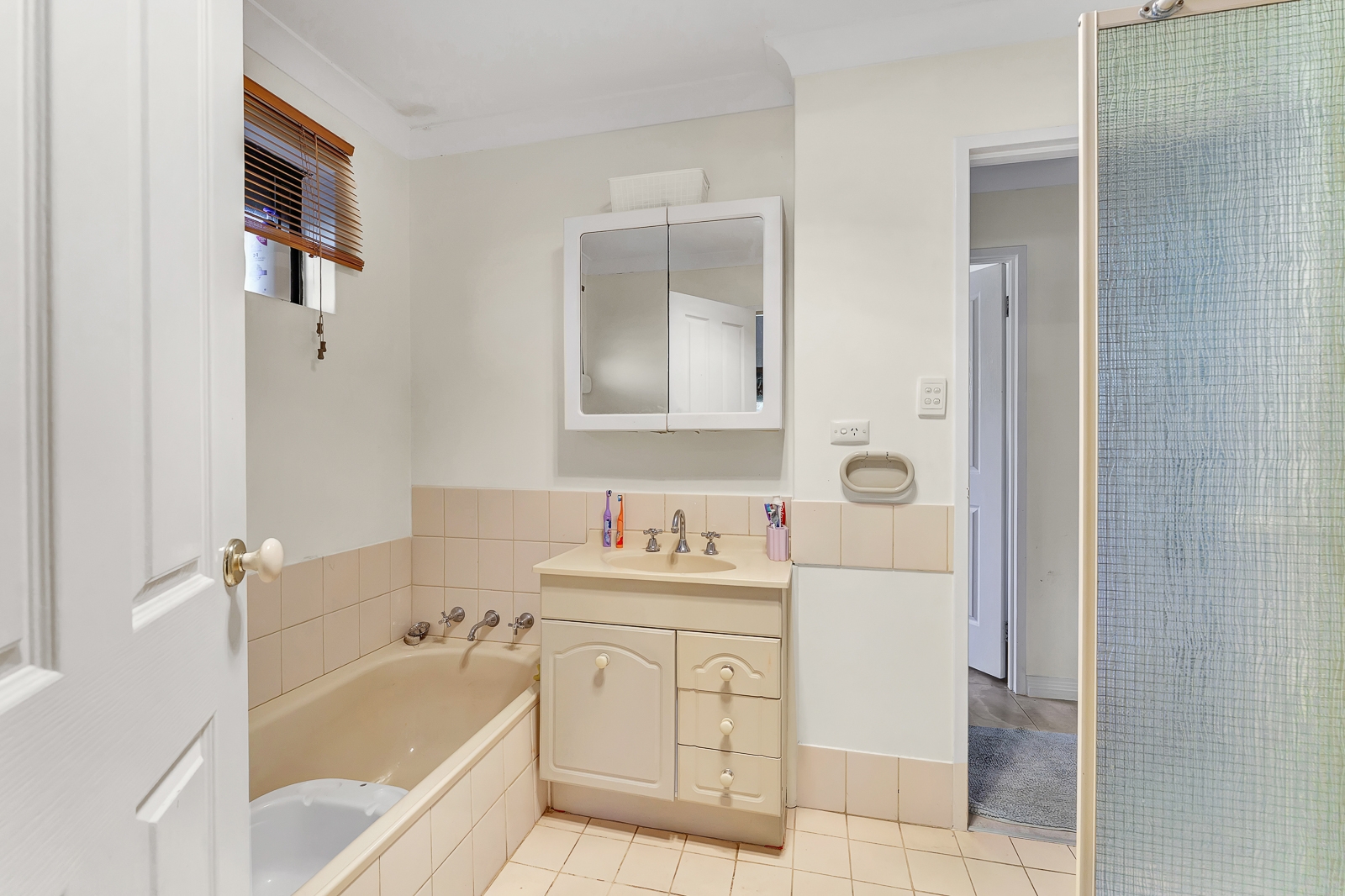 10 Beete Place, Beechboro, WA 6063 - Image 3