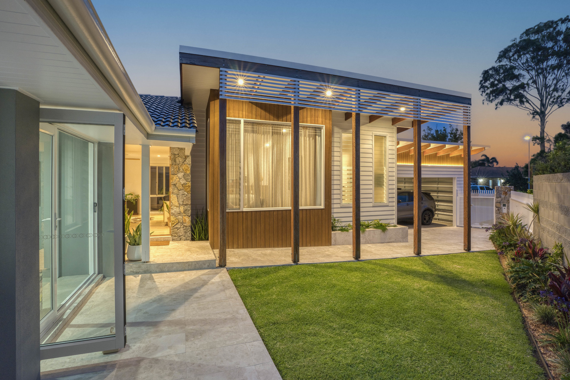 12 Swift Place, Burleigh Waters, QLD 4220 - Image 3