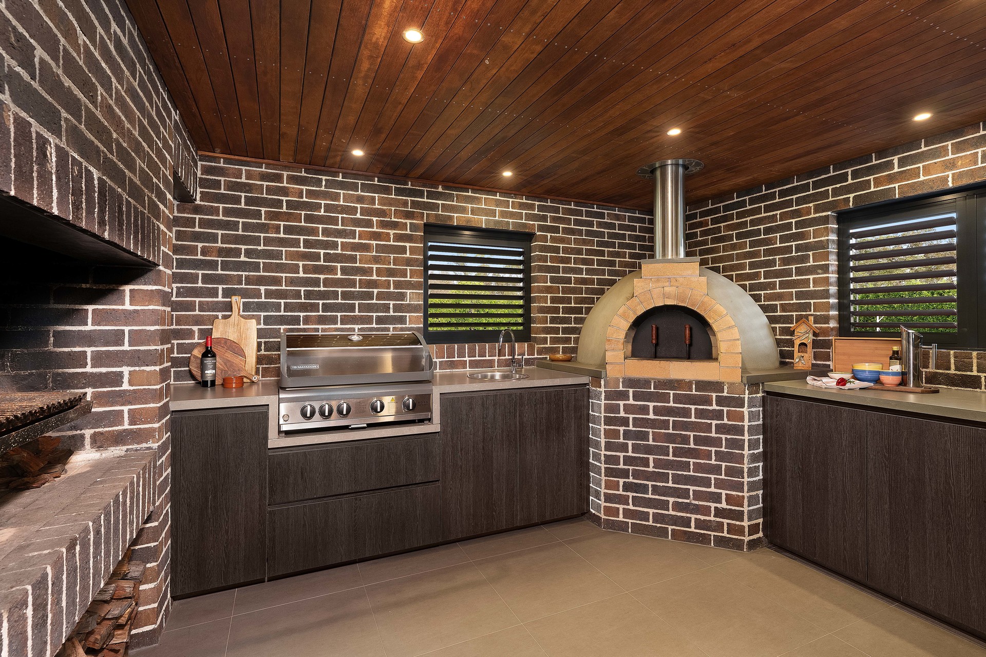 6-bedroom house at 21 TWIN CREEKS DRIVE, Luddenham NSW 2745, Liverpool, New South Wales