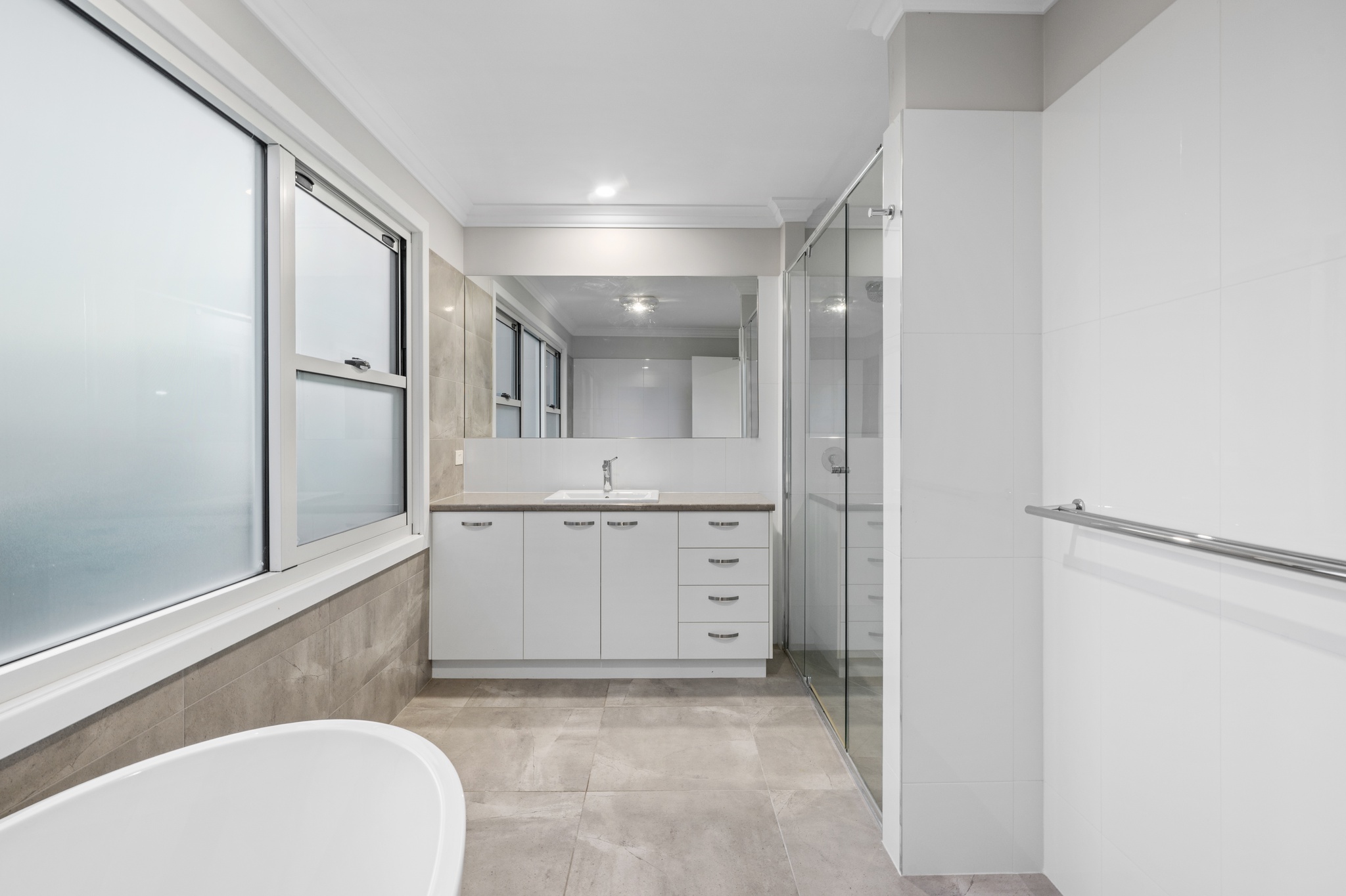 5-bedroom house at 696 FORREST HILL AVENUE, Albury NSW 2640, Albury, New South Wales