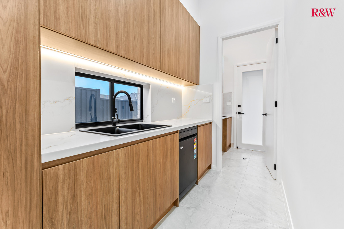 5-bedroom house at 44 Quill Street, Riverstone, NSW 2765, Blacktown, New South Wales
