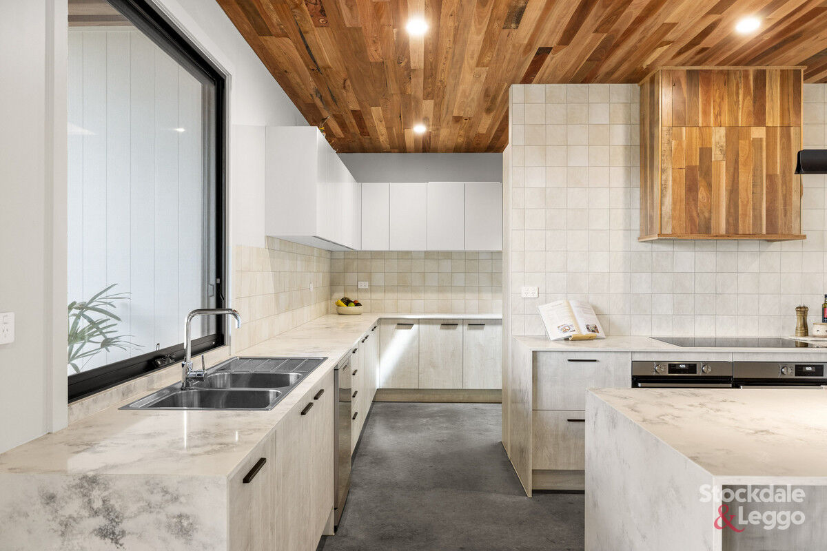 132 - 134 Dunsmore Road, Cowes, Vic, 3922 - Image 2