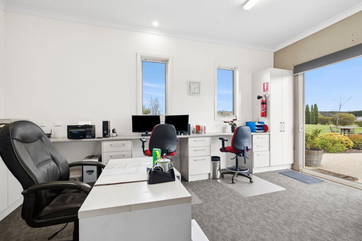 4-bedroom house at 125 Larcombes Road, Modewarre, VIC 3240, Surf Coast, Victoria