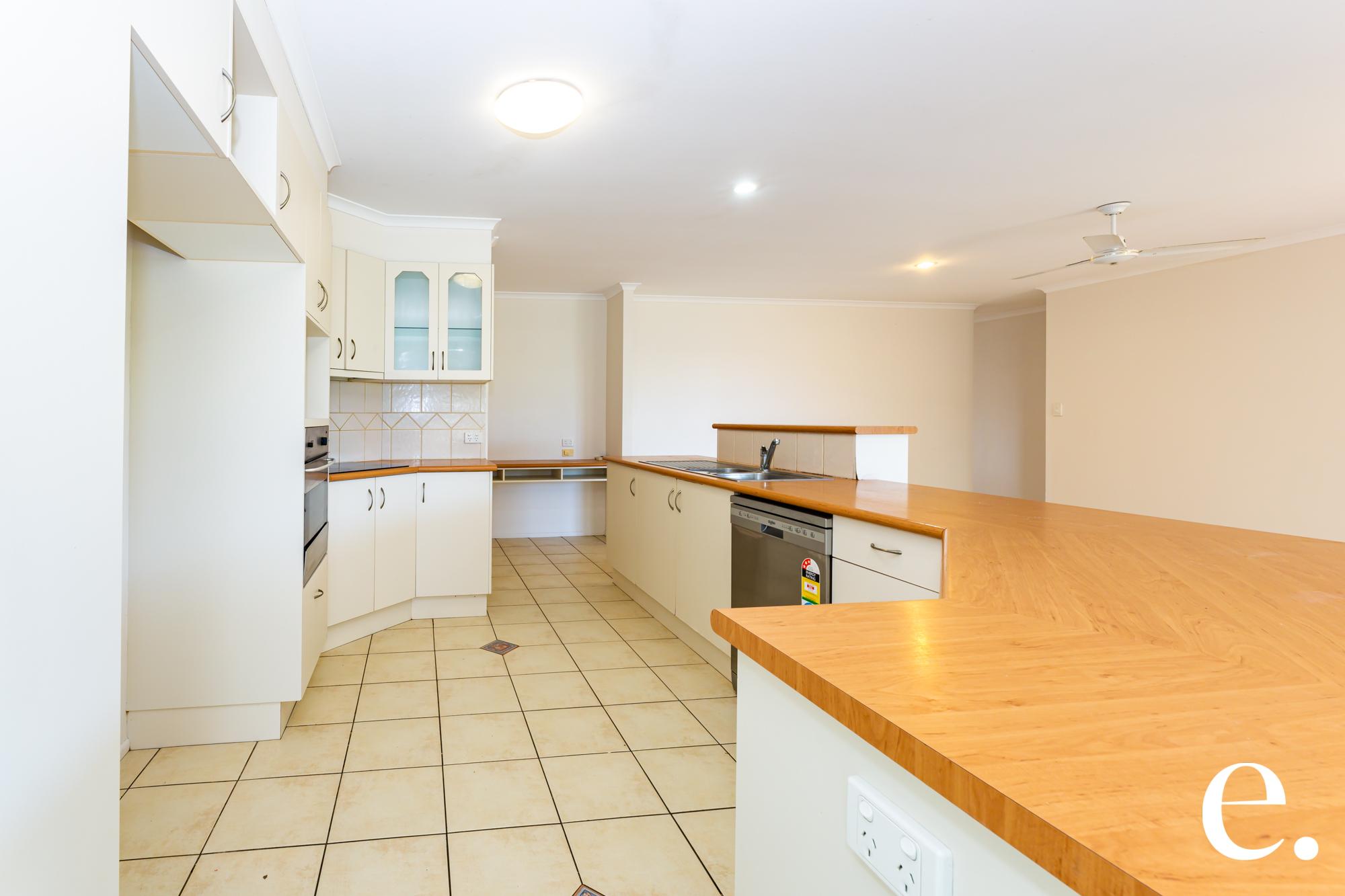 26 CHANCELLOR DRIVE, Avenell Heights QLD 4670 - Image 2