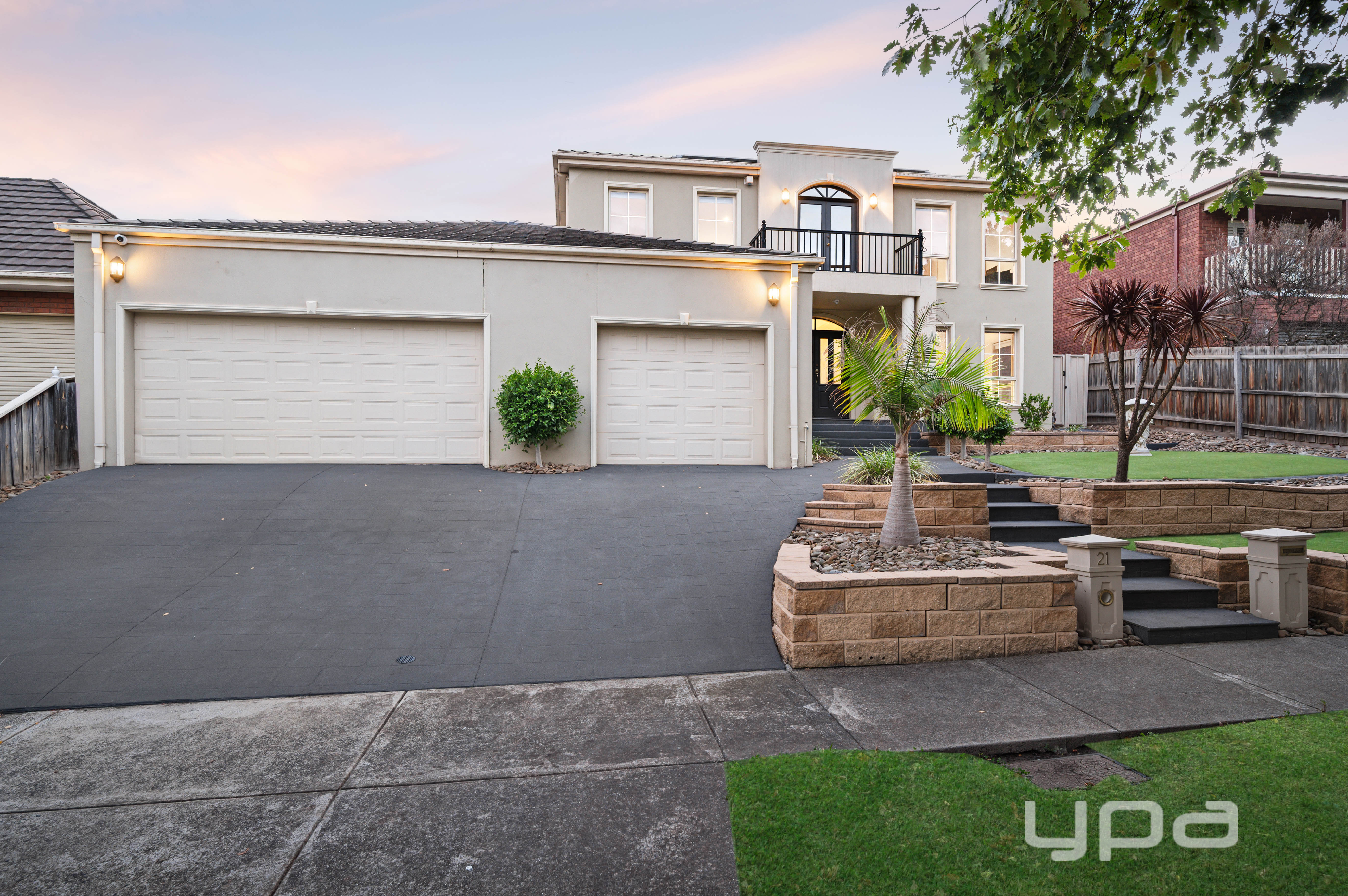 21 Glenmore Place, Greenvale, VIC 3059 - Image 2