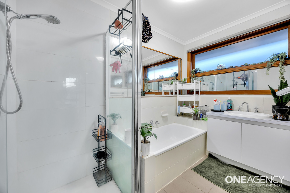 2-bedroom unit at 30 ILUKA DRIVE, Werribee VIC 3030, Wyndham, Victoria