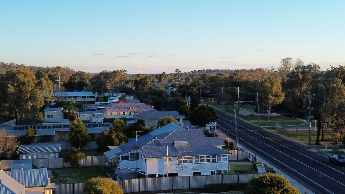 3-bedroom house at 50 Campbell Street, Oakey, QLD 4401, Toowoomba, Queensland