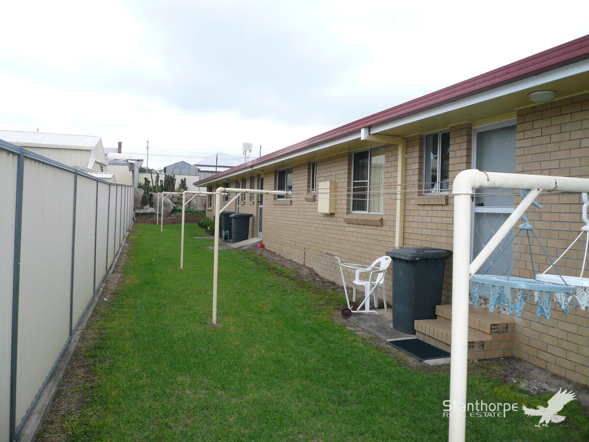 3 LESLIE PARADE, Stanthorpe QLD 4380 - Image 2