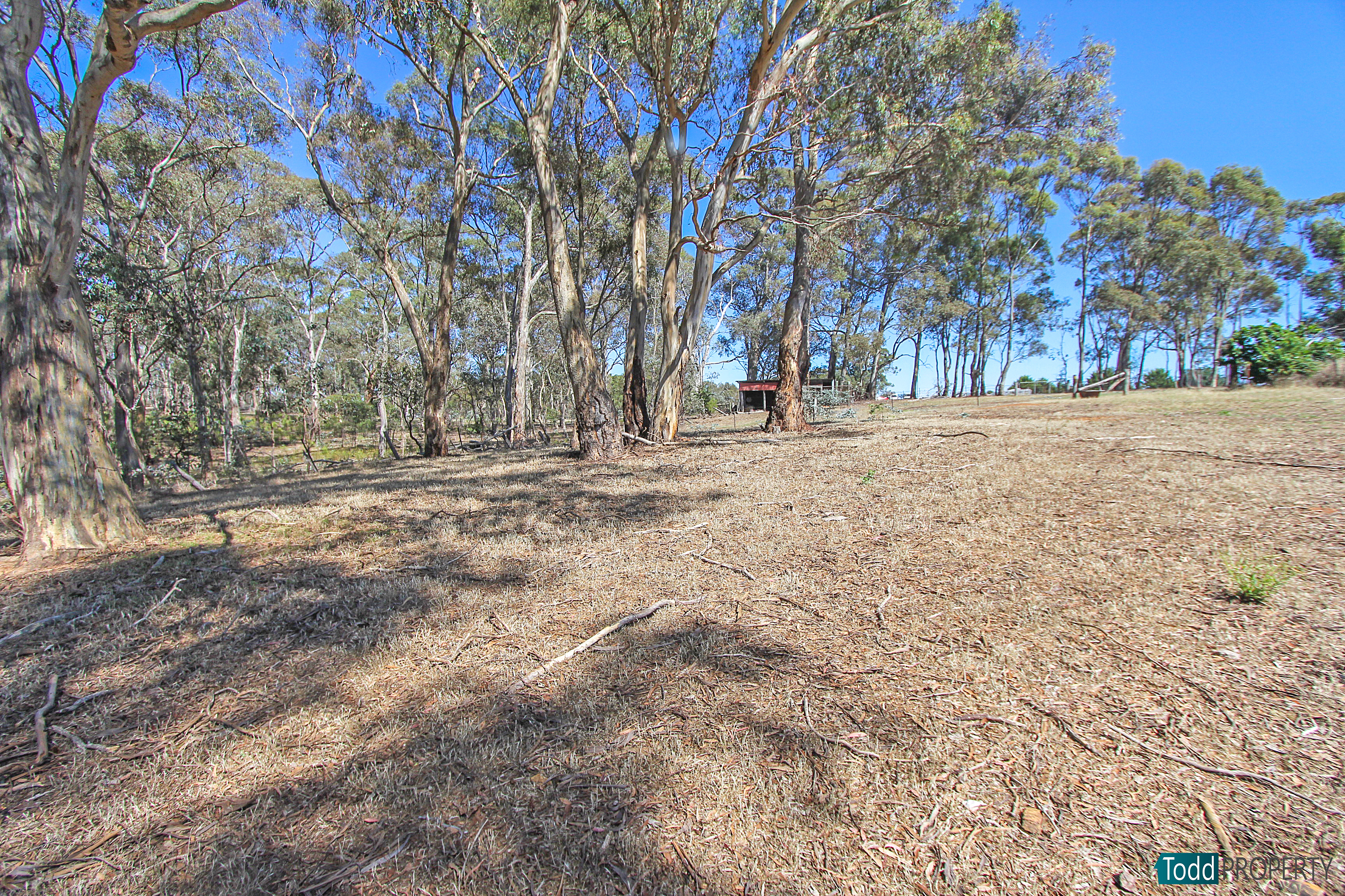 2 Ellis Road, Heathcote, Vic, 3523 - Image 10
