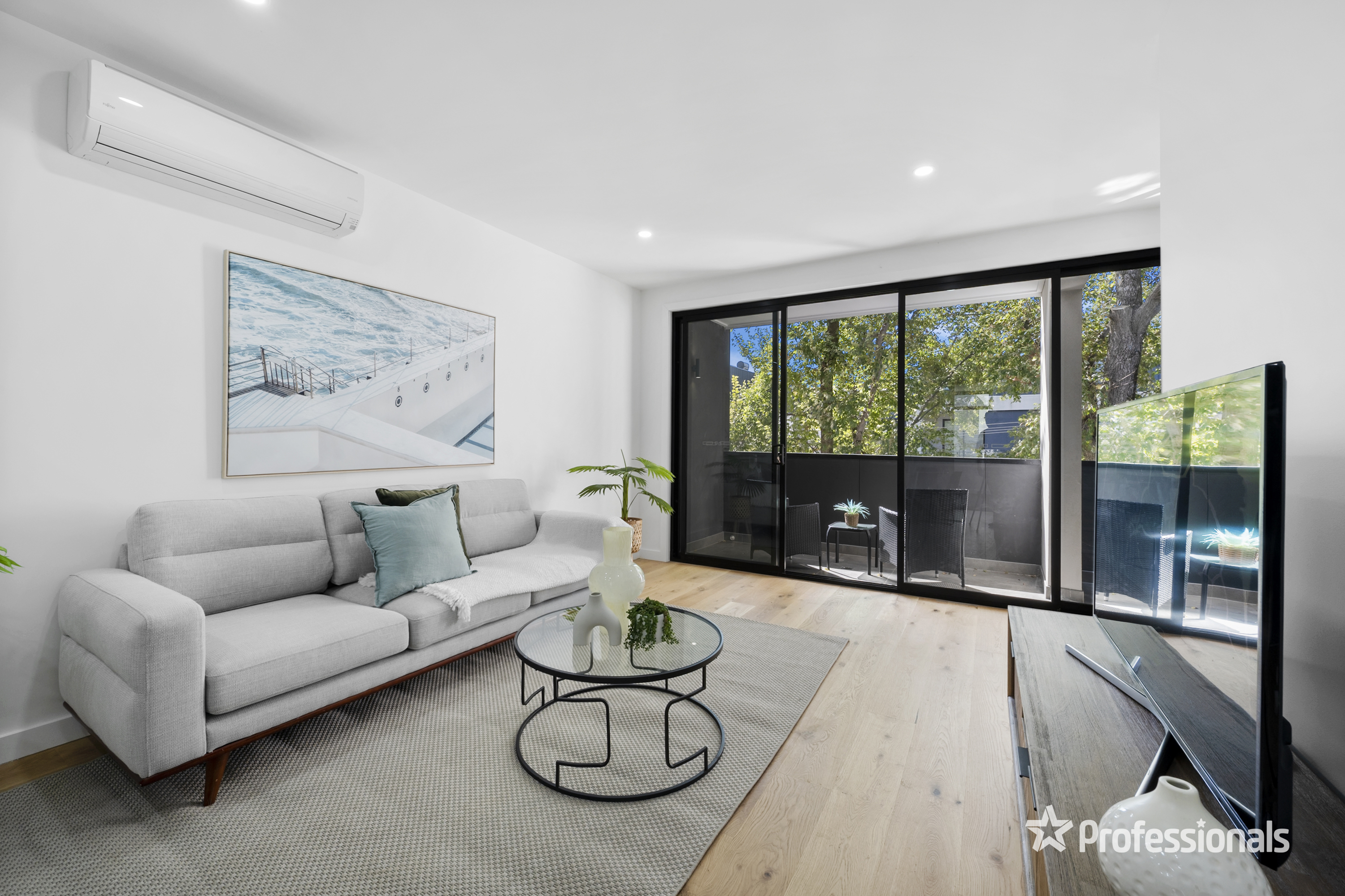 5&6/5 Manikato Avenue, Mordialloc, Vic, 3195 - Image 2