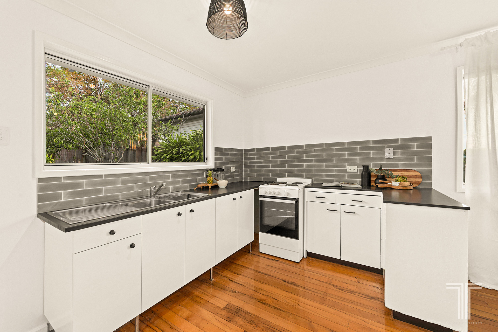 23 LEWANA STREET, Mansfield QLD 4122 - Image 4