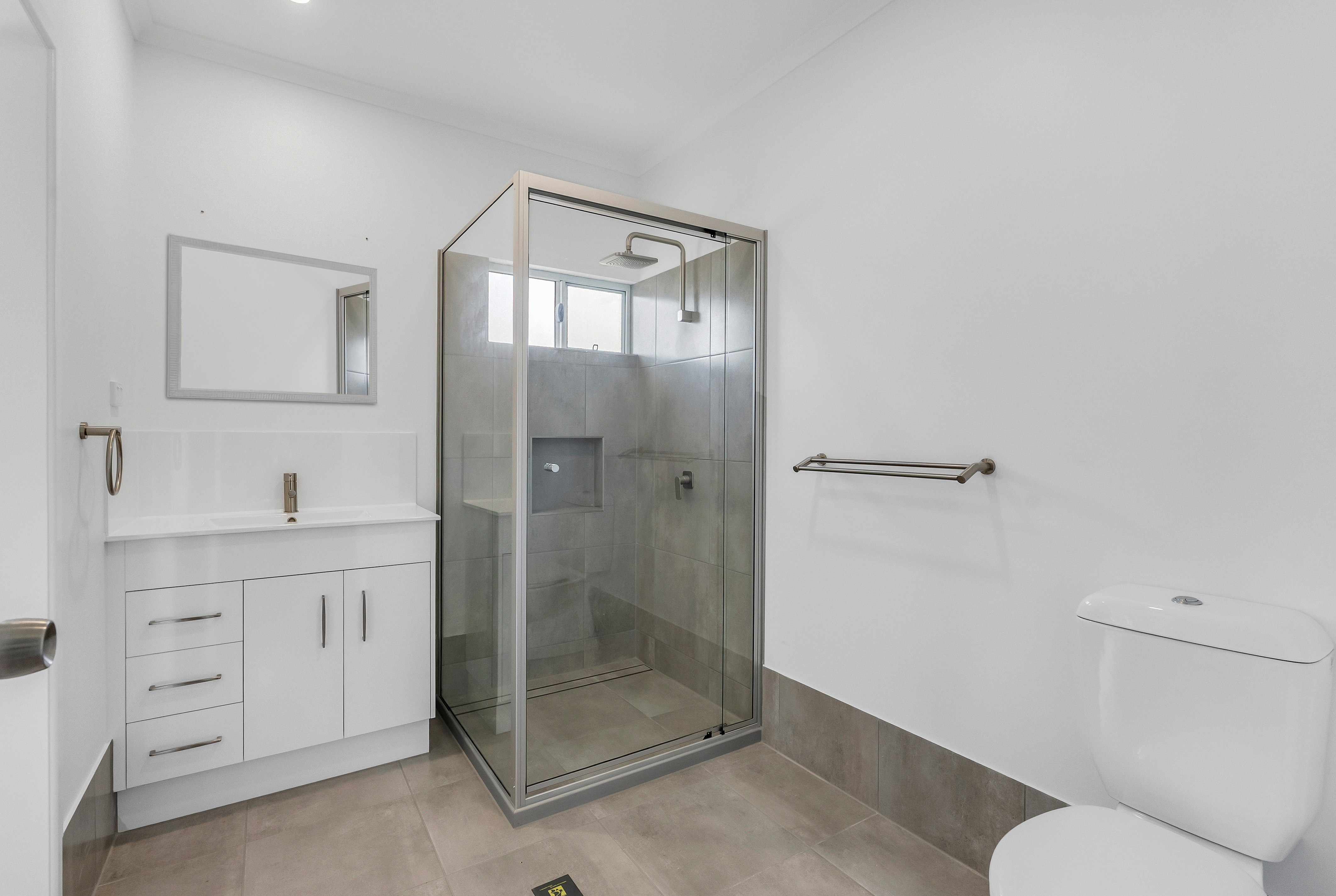 4/18-20 Rose Street, Westcourt, QLD 4870 - Image 9