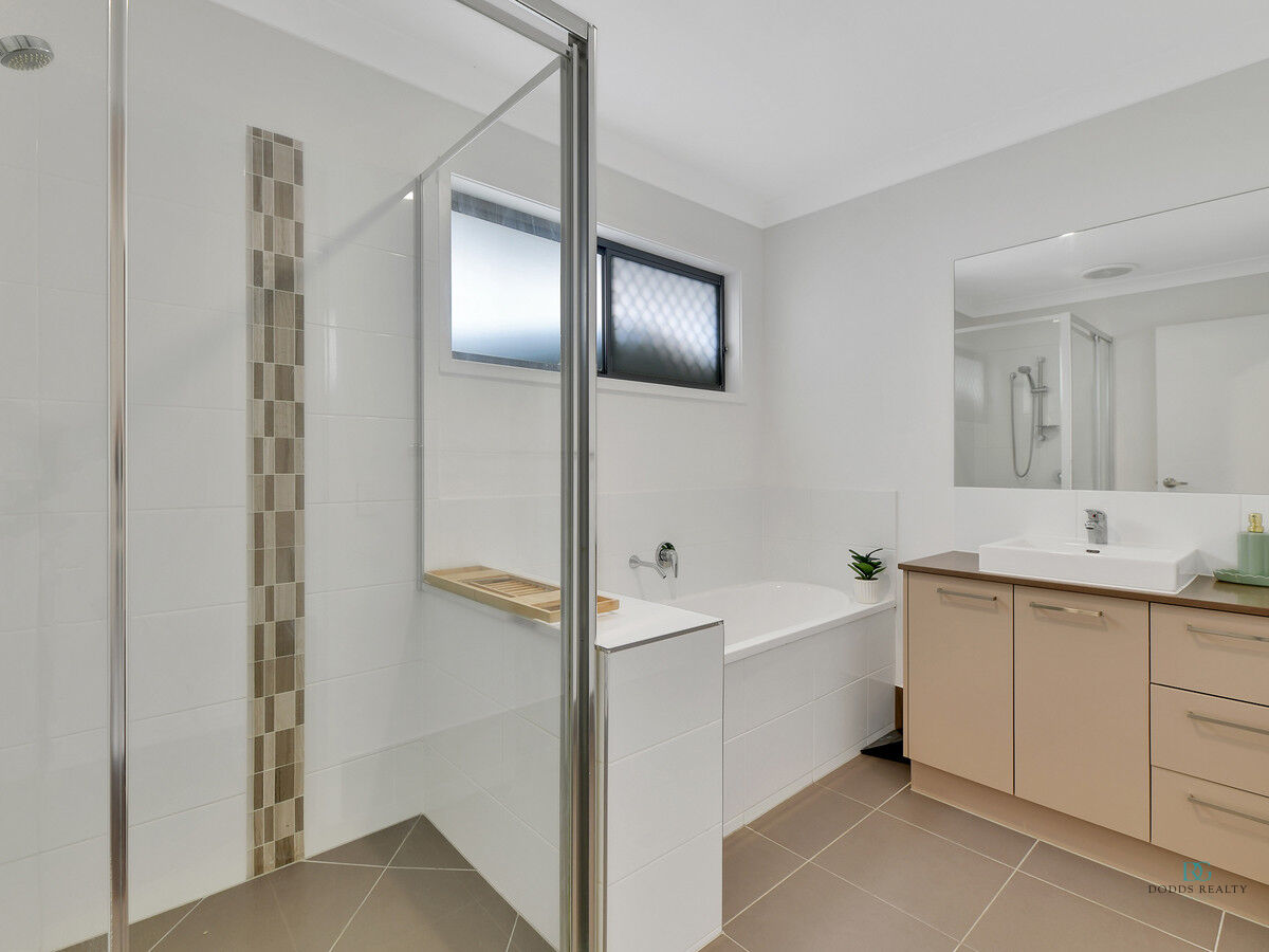 5-bedroom house at 9 Fyfe Street, Walloon, QLD 4306, , Queensland