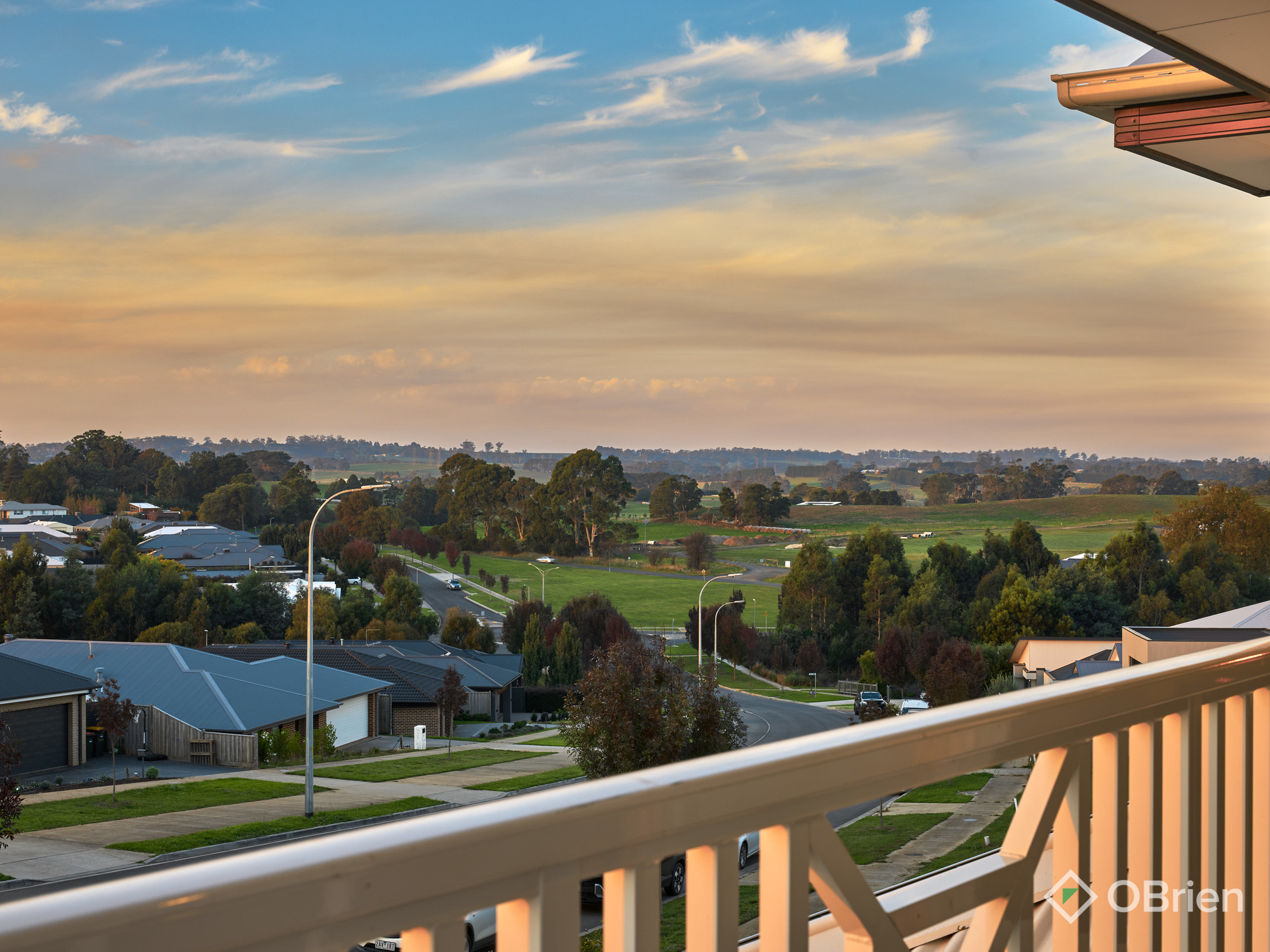 27 HART DRIVE, Warragul VIC 3820 - Image 2