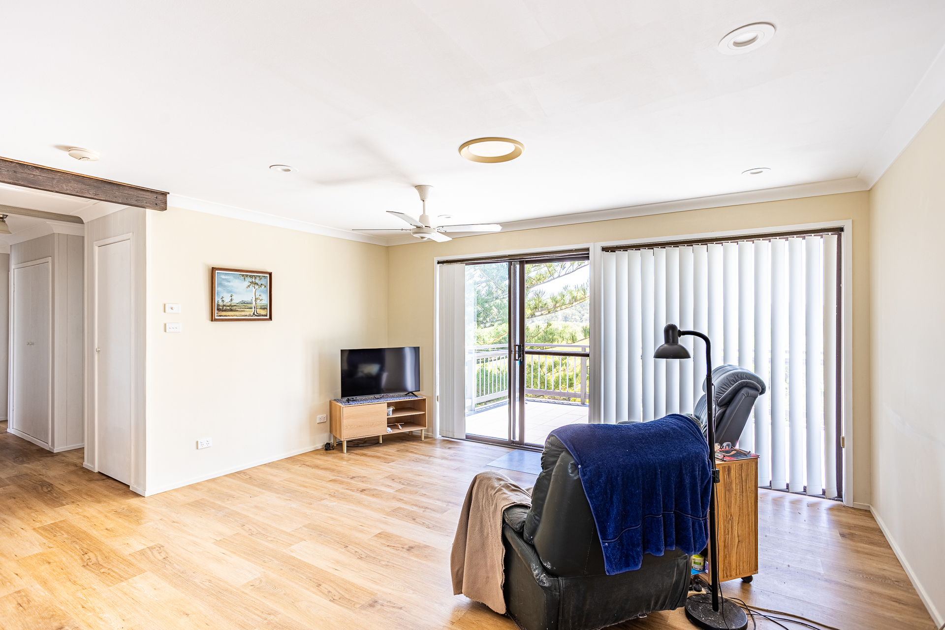 6-bedroom house at 16 Franklin Street, Karuah, NSW 2324, Mid-Coast, New South Wales