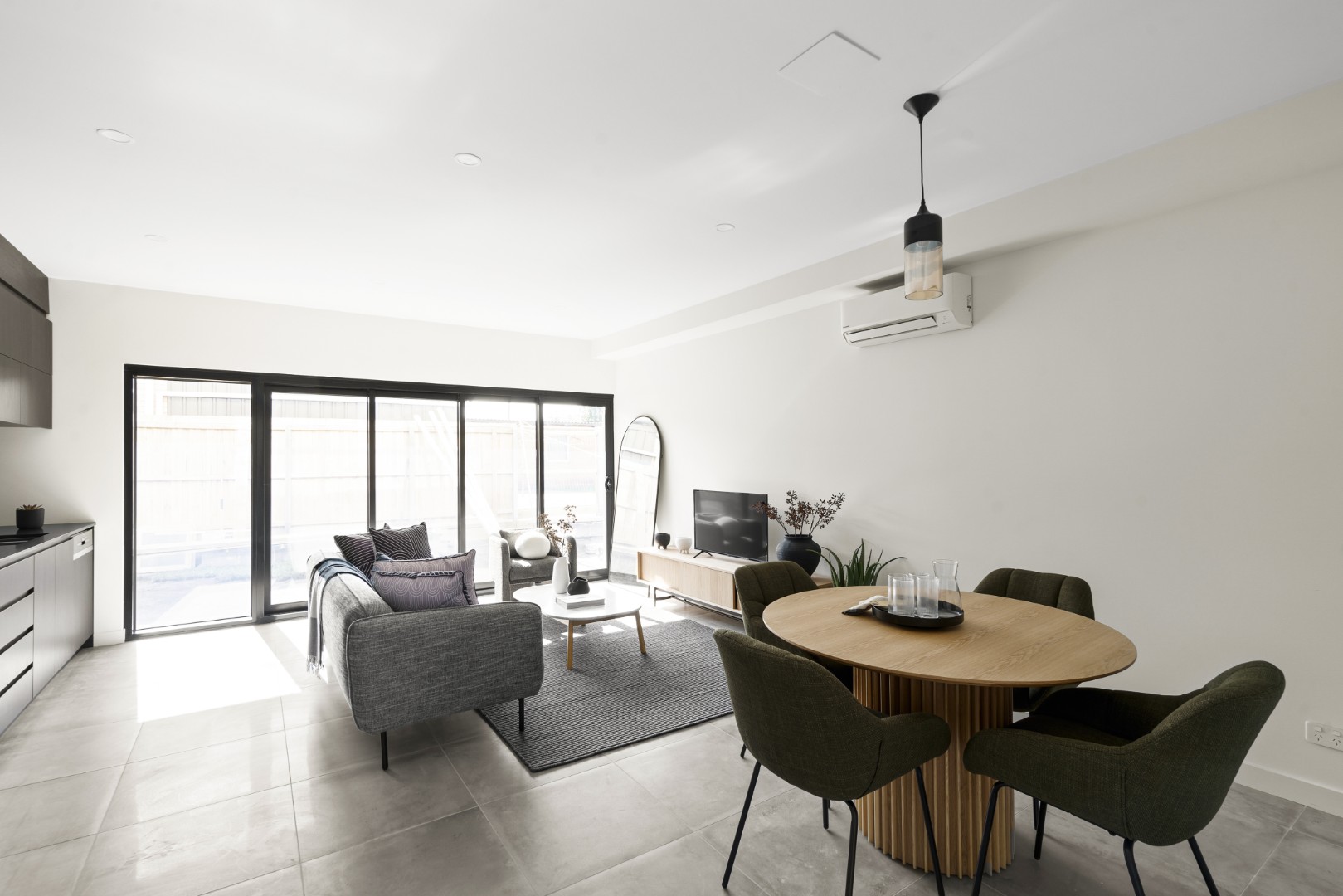 3/123 Millers Road, Altona North, Vic, 3025 - Image 2