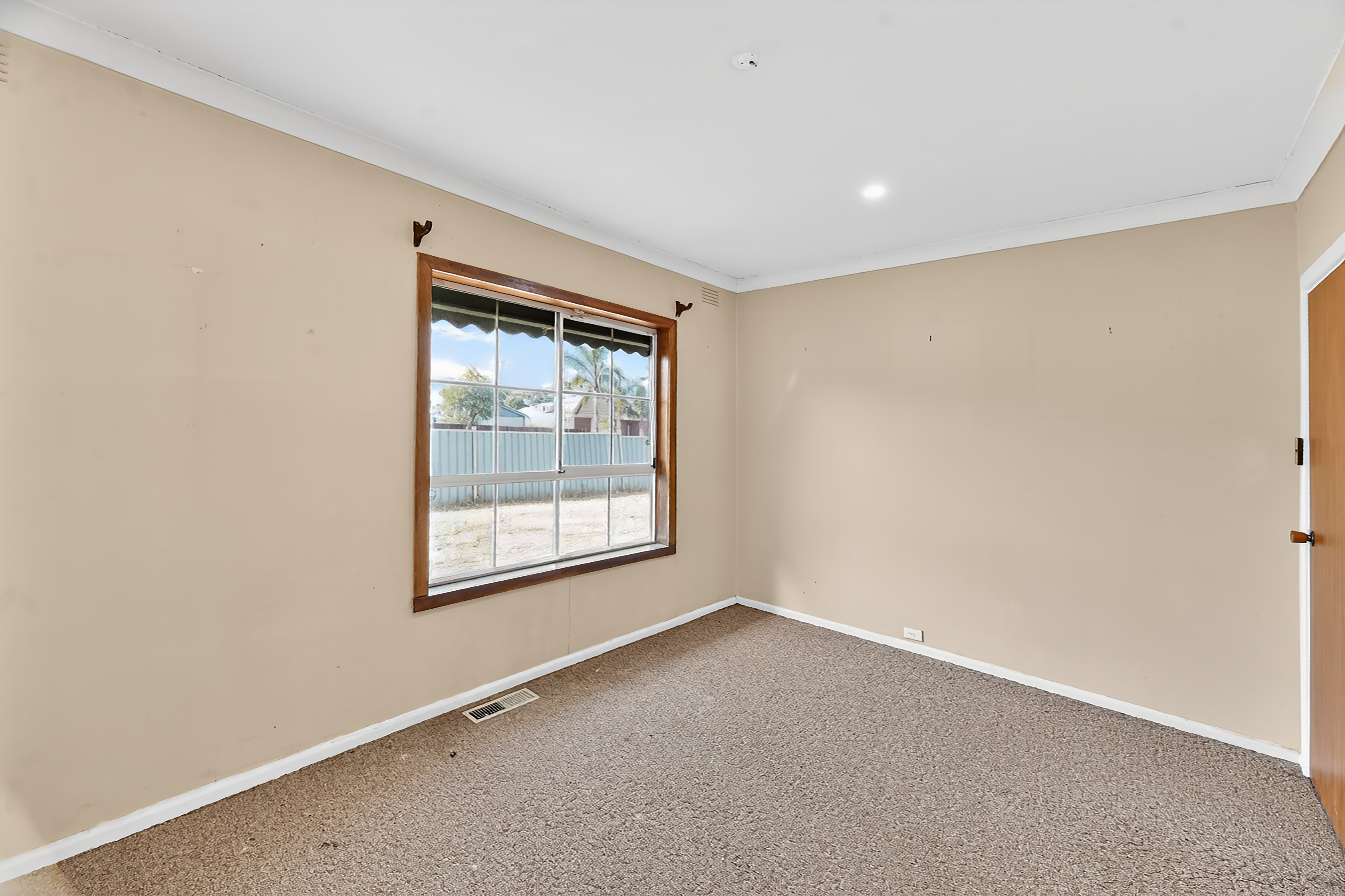 21 BILLINGHAM ROAD, Deer Park VIC 3023 - Image 10