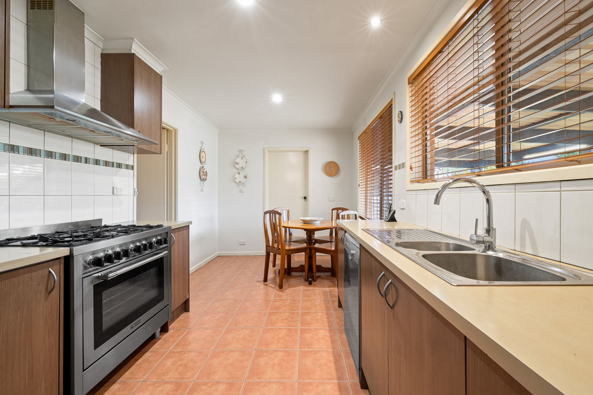 120 Darebin Drive, Thomastown, VIC 3074 - Image 5
