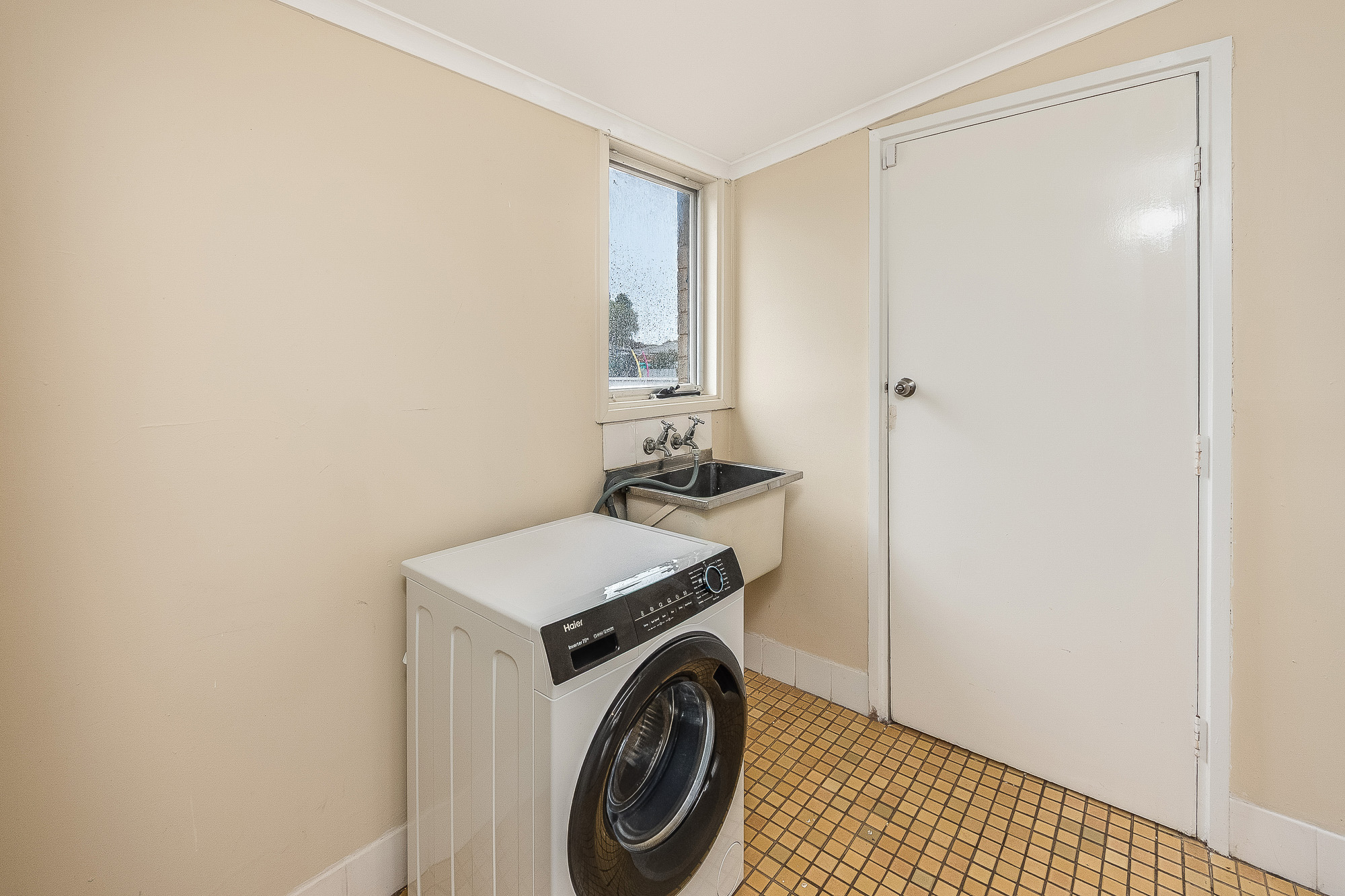 6 Magpie Drive, Murray Bridge, SA 5253 - Image 1