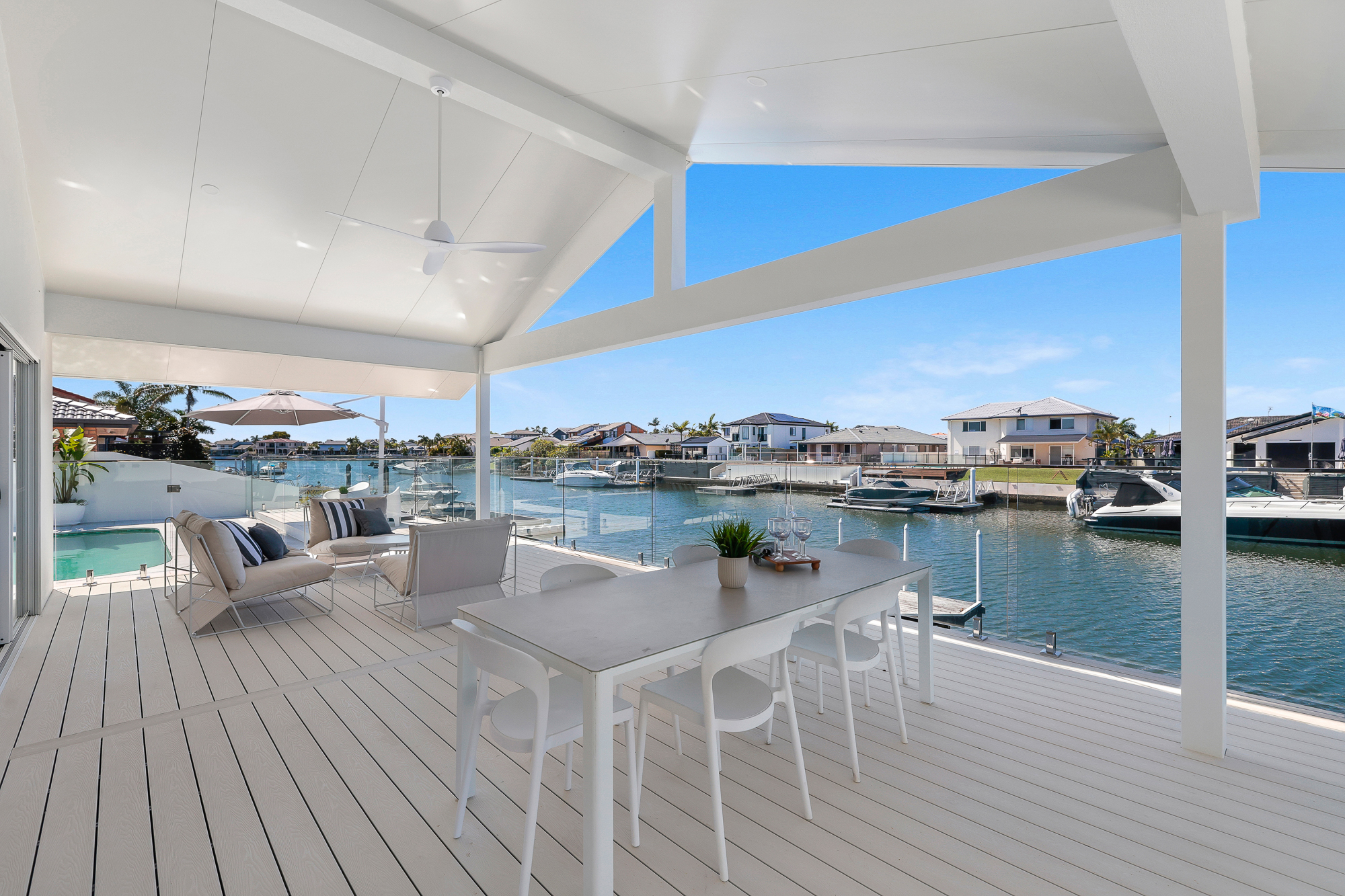 9 NIRVANA COURT, Runaway Bay QLD 4216 - Image 4