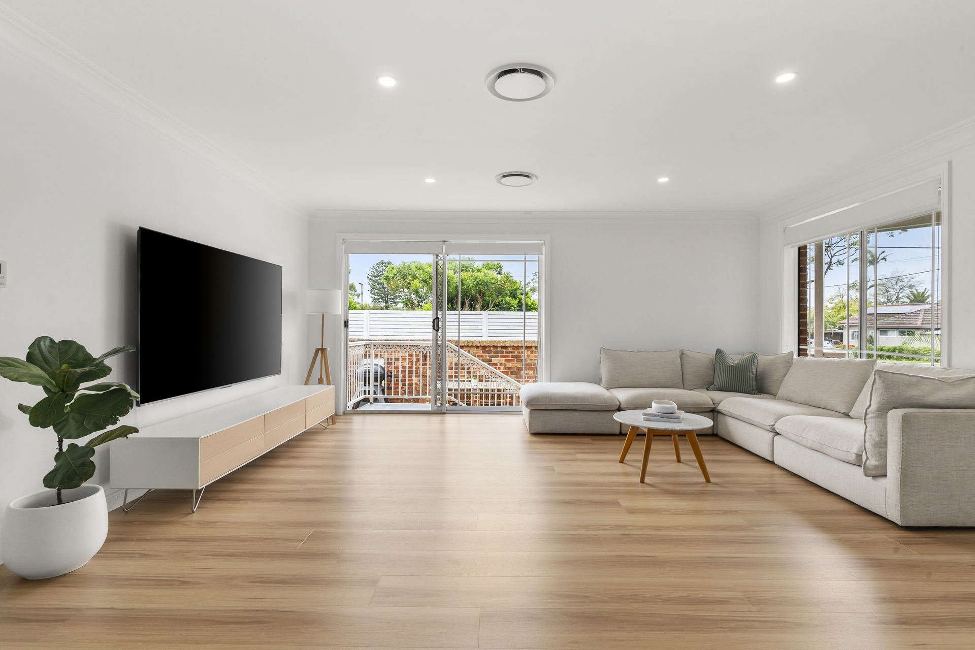 1 44 CARINGBAH ROAD, CARINGBAH SOUTH NSW 2229 - Image 1