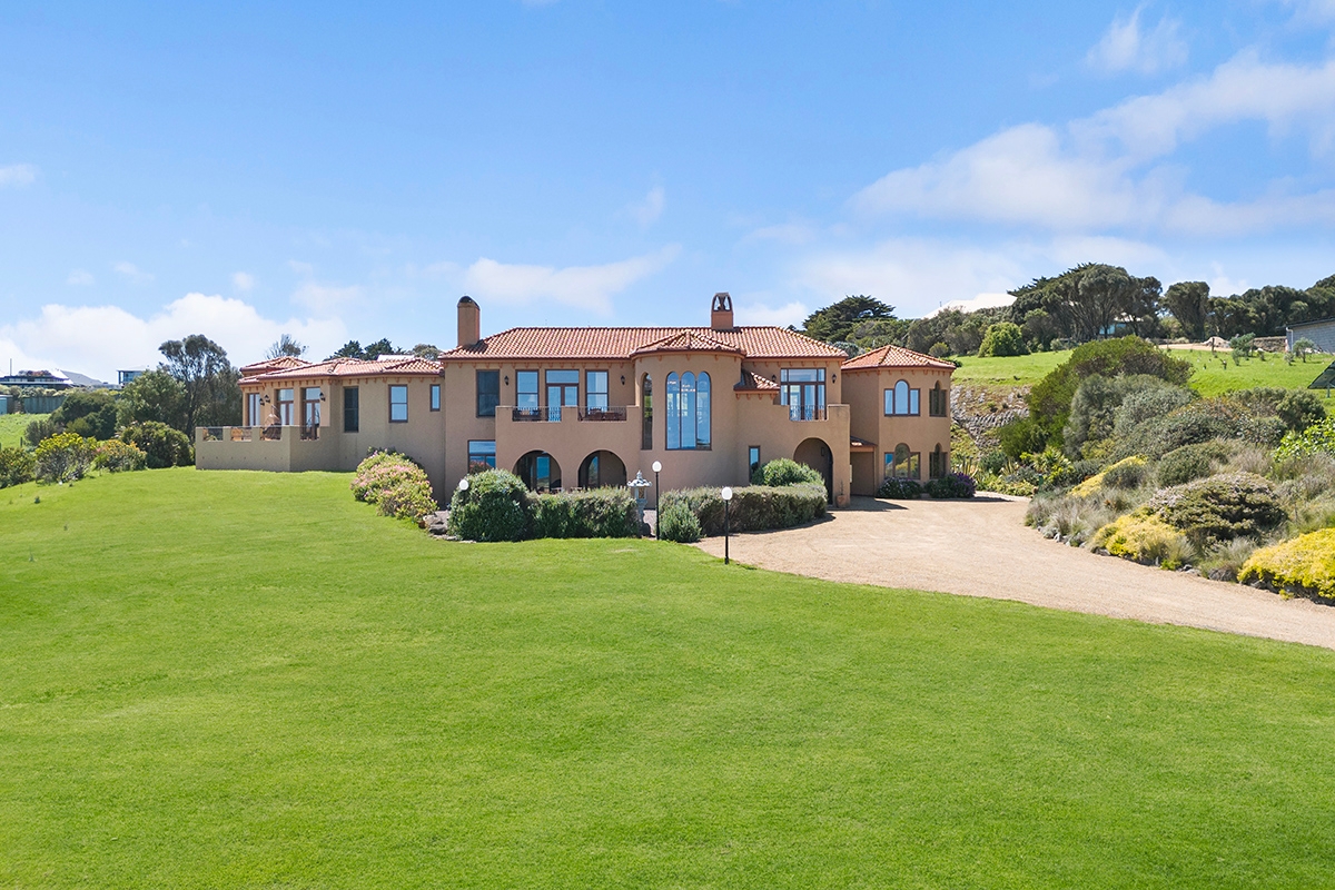 5-bedroom house at 22 Logans Beach Road, Warrnambool, VIC 3280, Warrnambool, Victoria