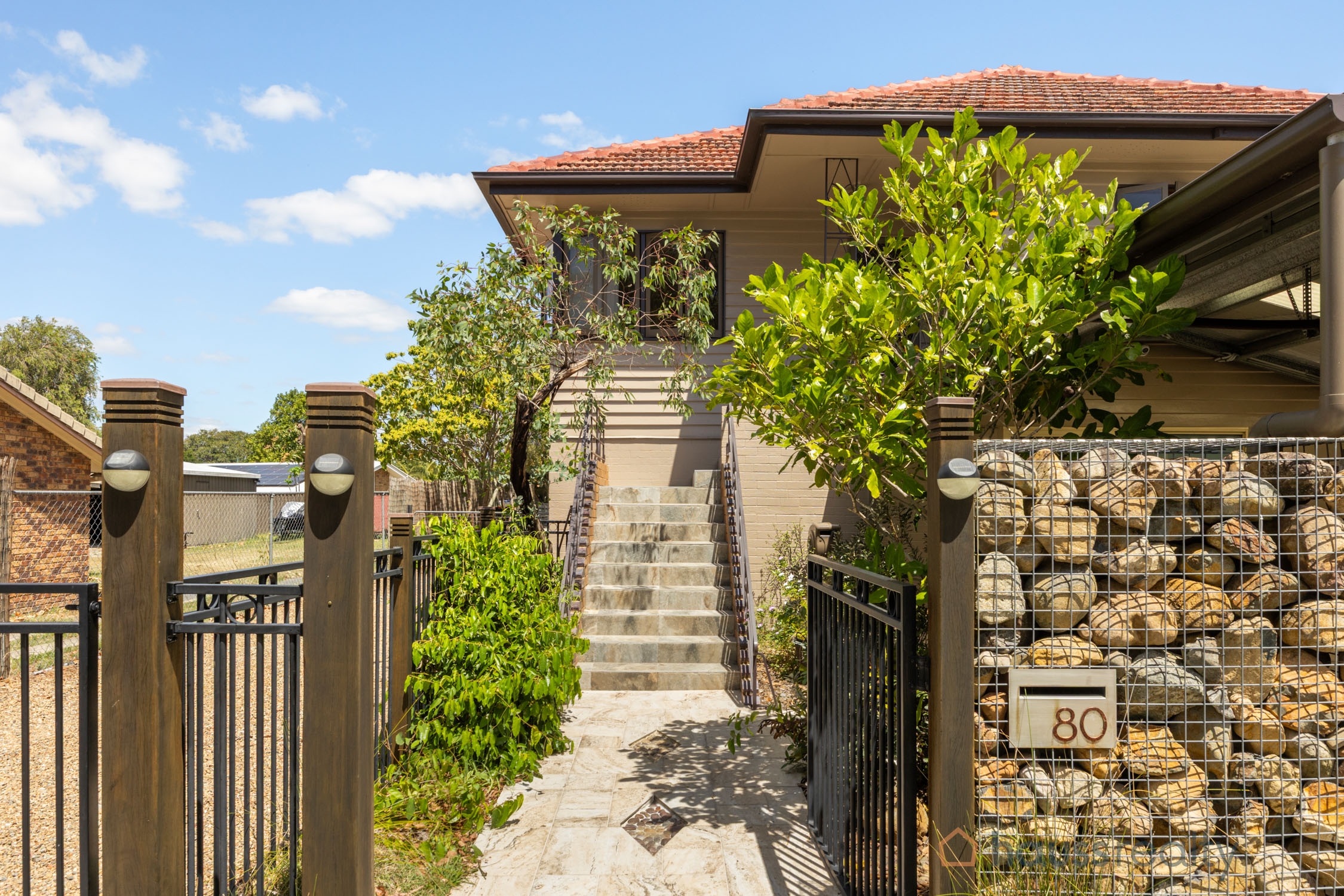 80 ENGLEFIELD ROAD, Oxley QLD 4075 - Image 1