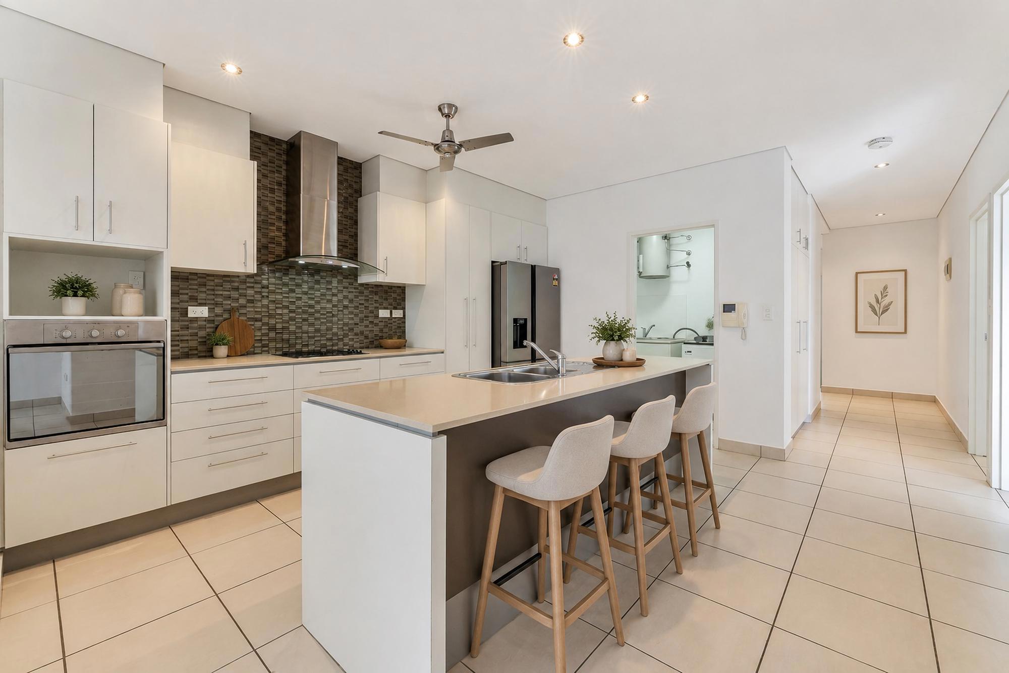 12/44 Mclachlan Street, Darwin City, NT 0800 - Image 3